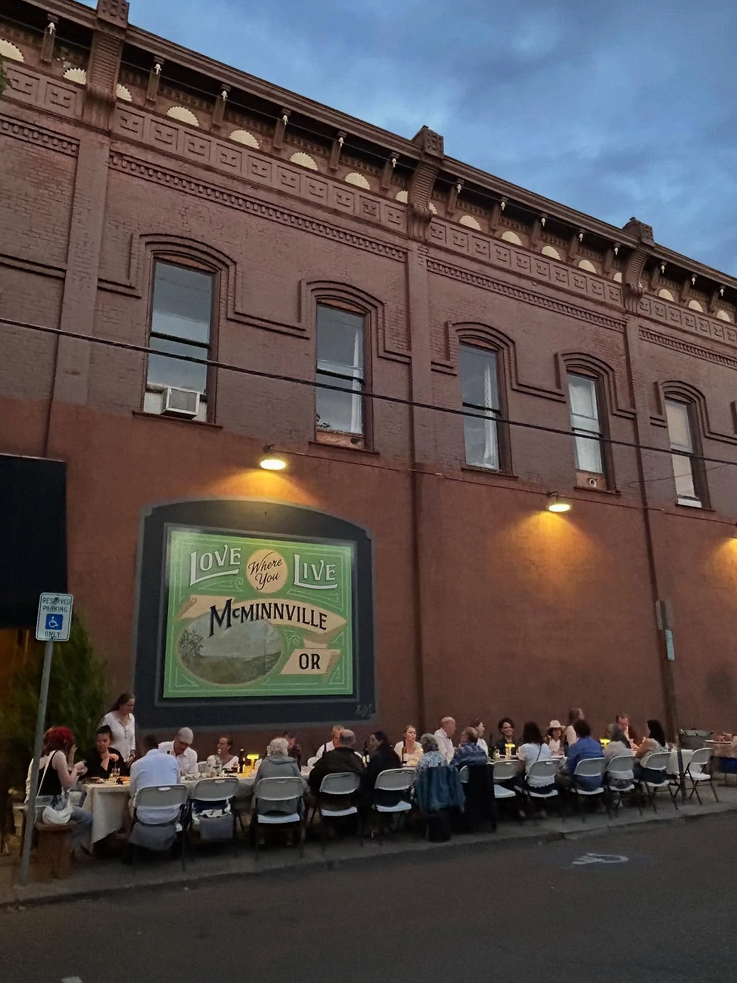 @mackpluscheese (Erin and Nan) started one of the coolest community events called Mack Cooks. A cross between a community potluck and Diner en Blanc (google it). So fun to attend the inaugural dinner and to dine under the iconic McMinnville mural. 
S