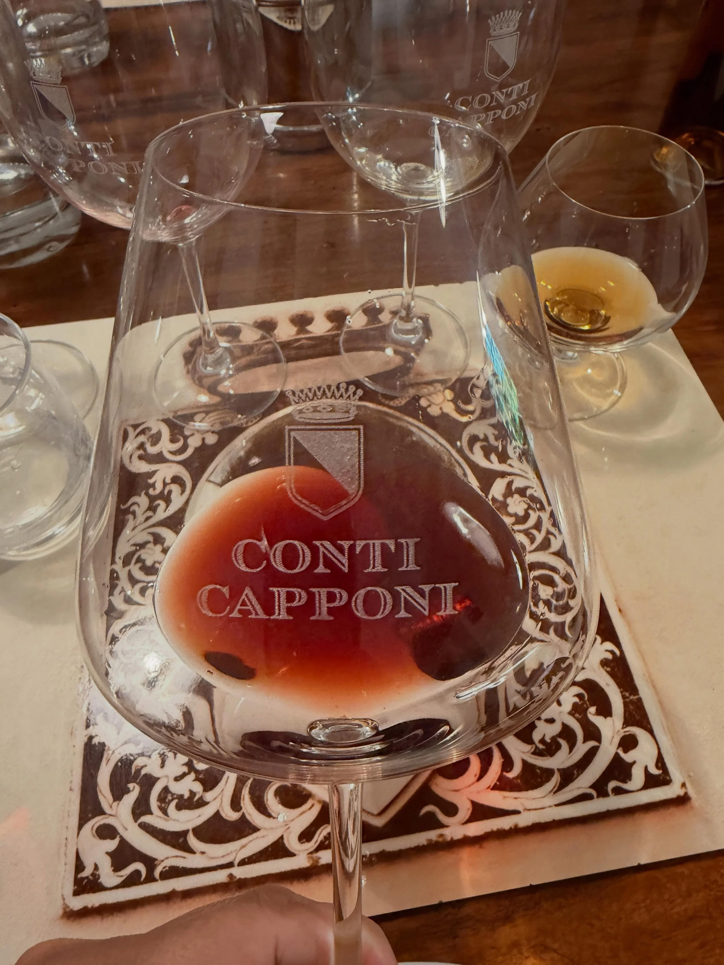 The wines, the olive oil, the family&hellip;the everything. Rich in history and sophistication. 

Bookmark📍Villa Calcinaia at Greve in Chianti.
File under: 🏷️ Favorite places 

In the glasses:
🍷 2011 
1613 COLLEZIONE PRIVATA Villa Calcinaia 🤤
🫙V