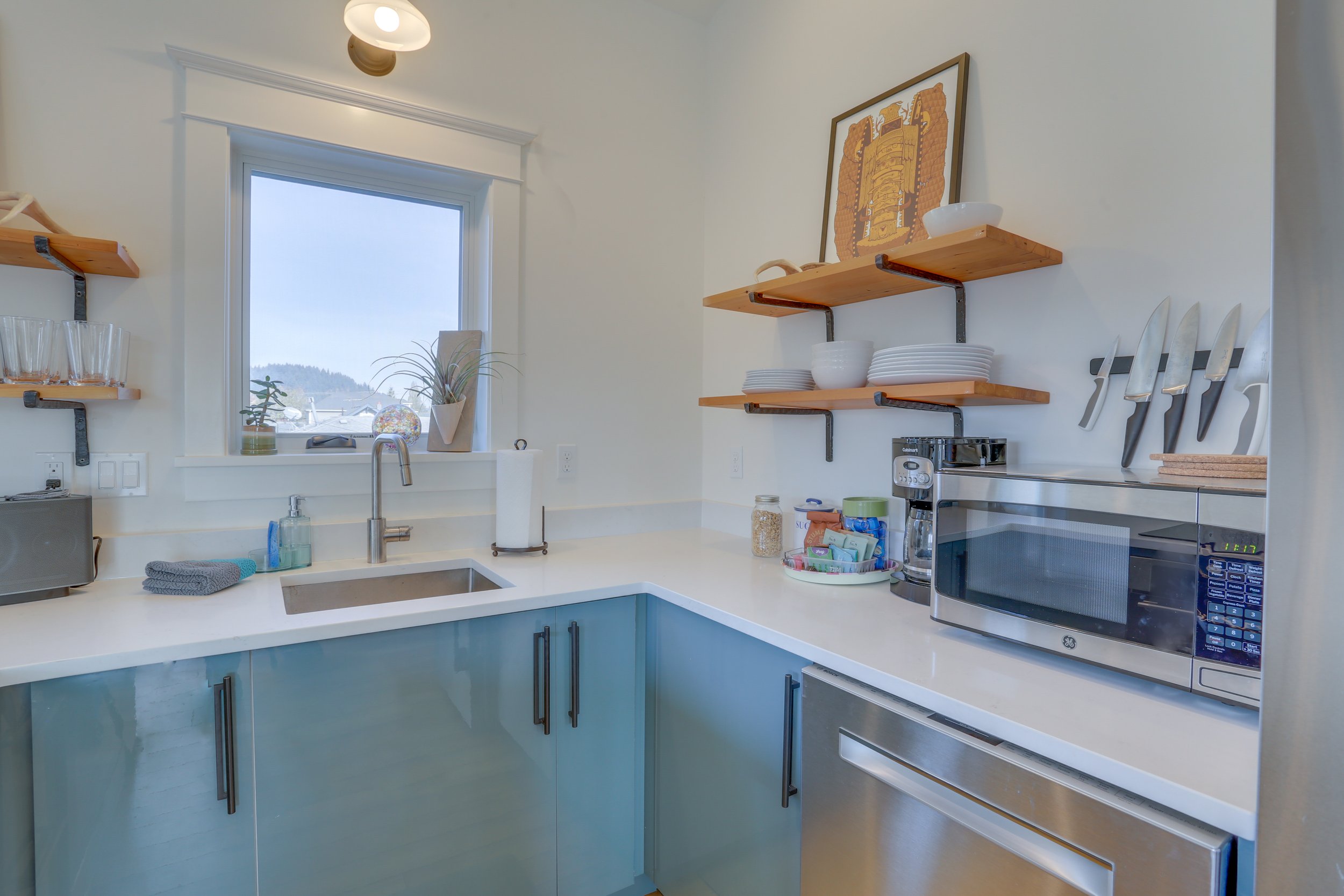 Harka-Architecture-kitchen-shelves.jpg