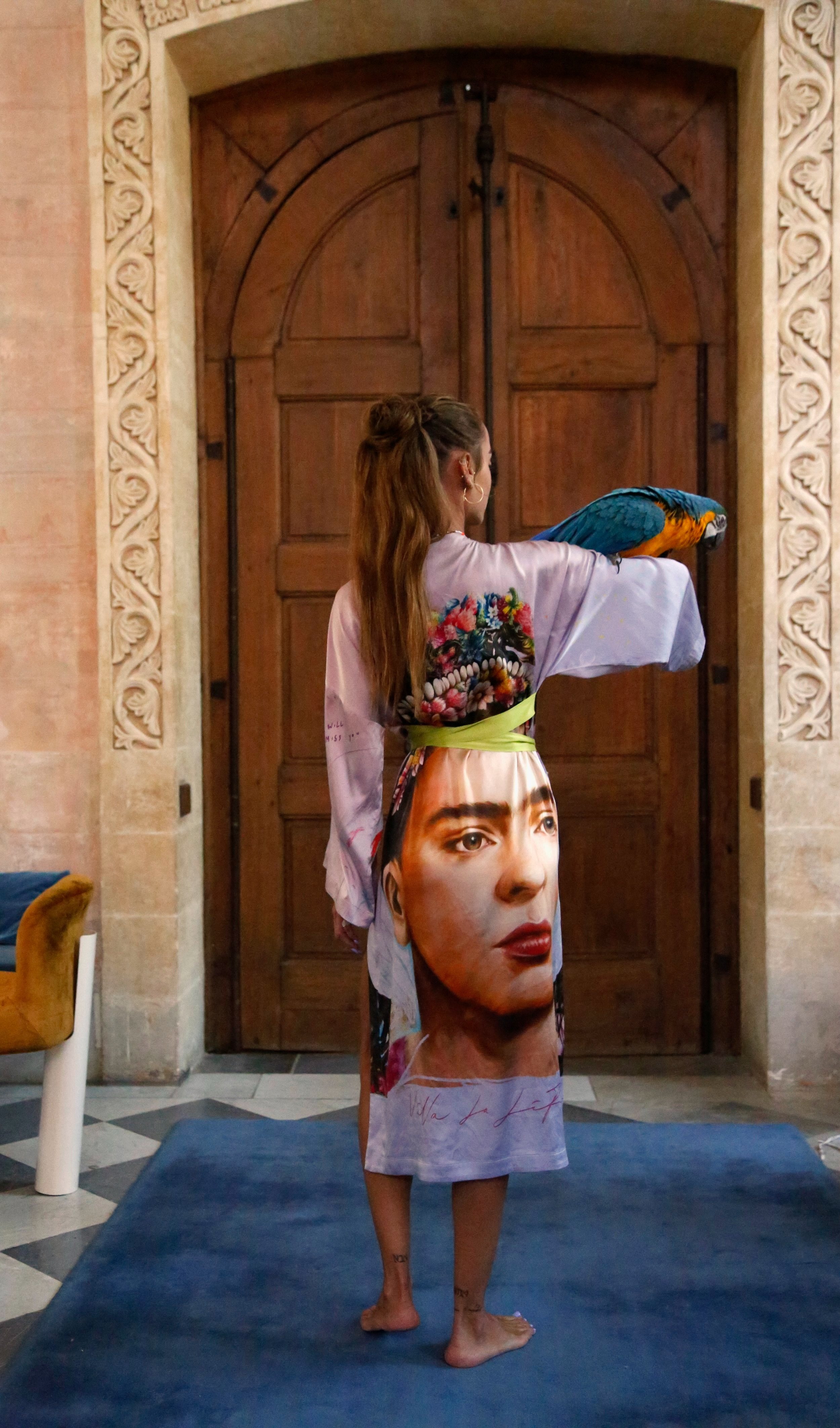 f2.jpg