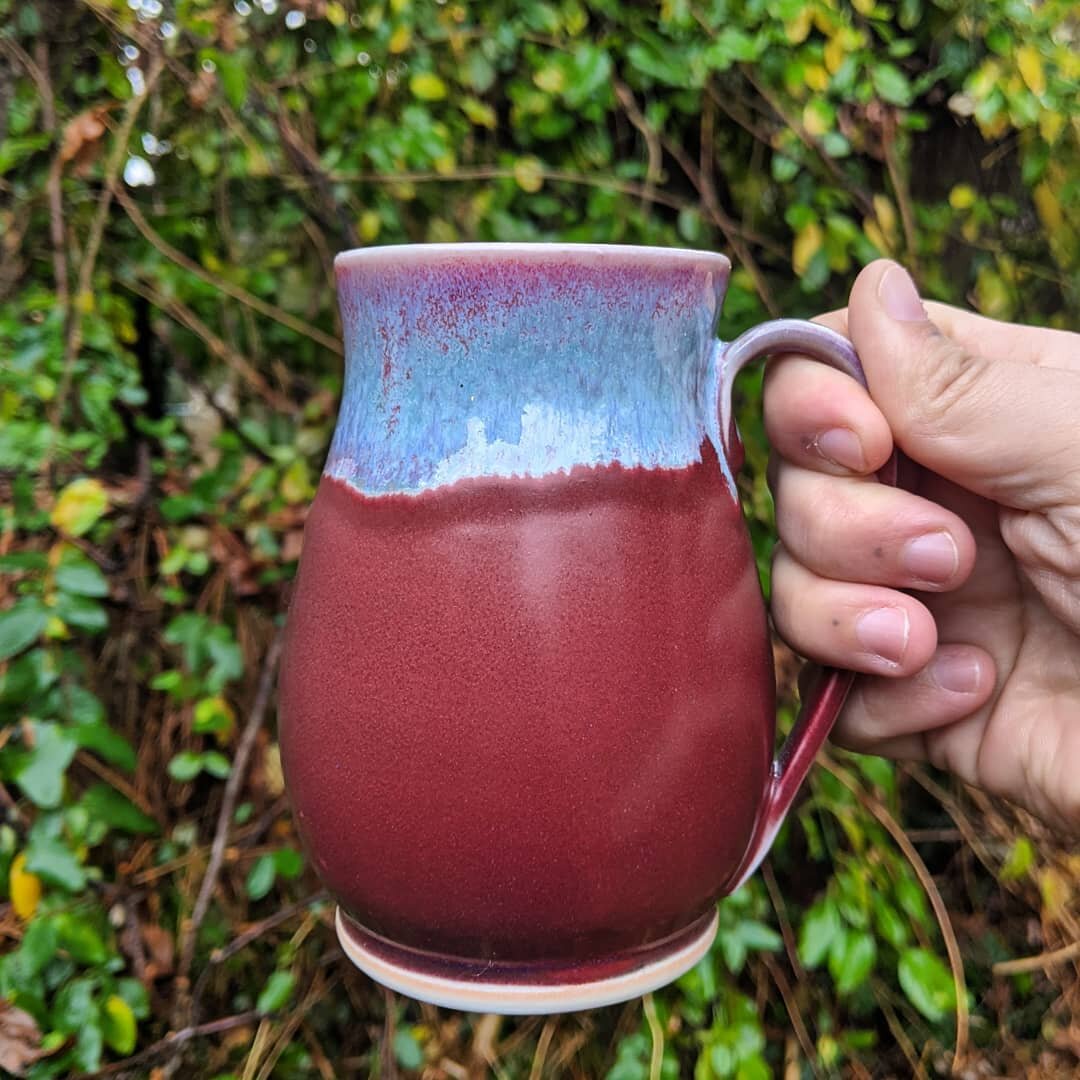 Merry Christmas/Happy Holidays! It's pretty cold out this morning here in Georgia so I hope y'all stay warm out there today! 🥶 

#handmade #ceramics #pottery #wheelthrown #mug #coffee #coffeemug #staywarm #wheelthrowing #ceramicart