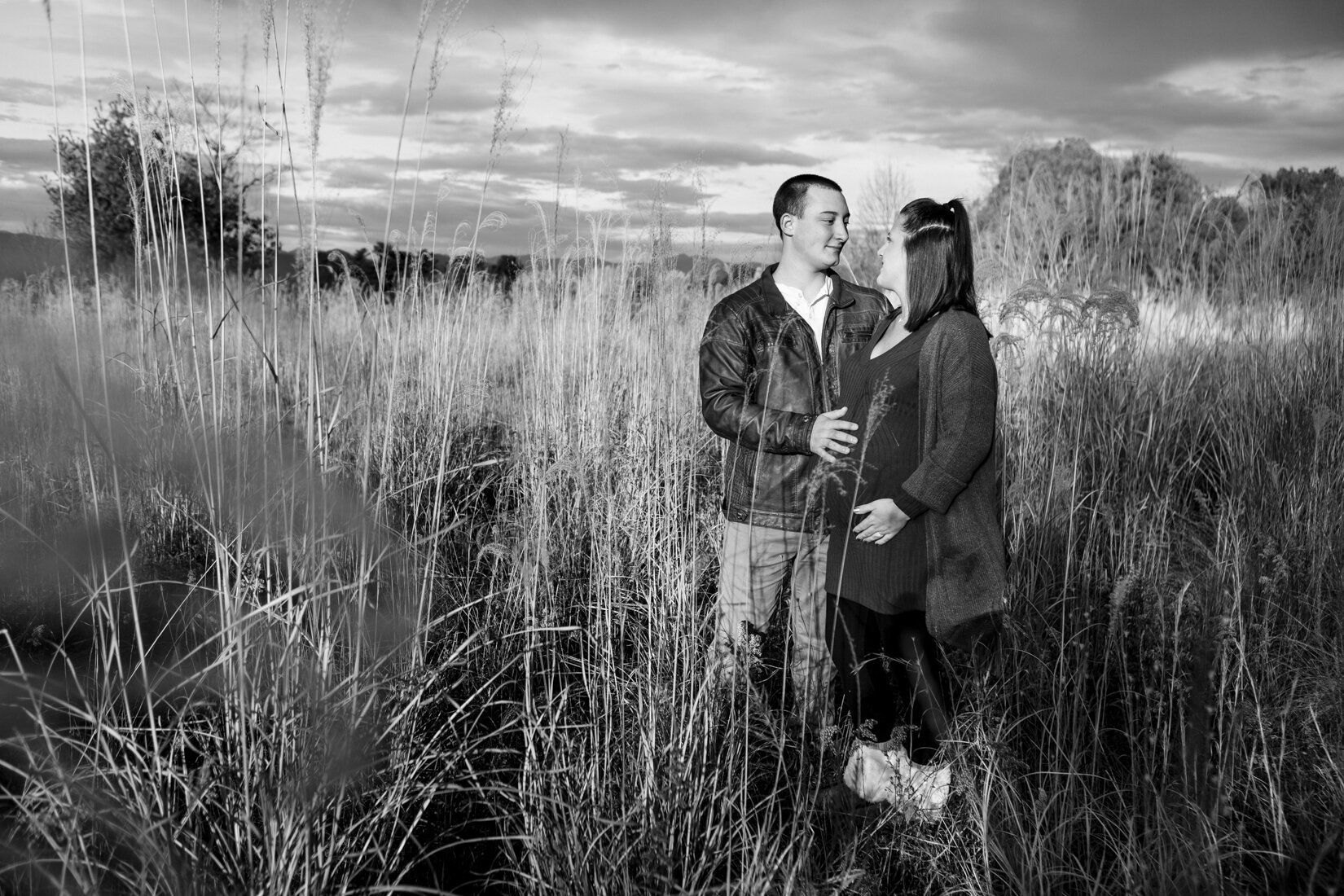 Kendra and Tyler Maternity Session 2019_by Studio Misha_BLOG-13.jpg