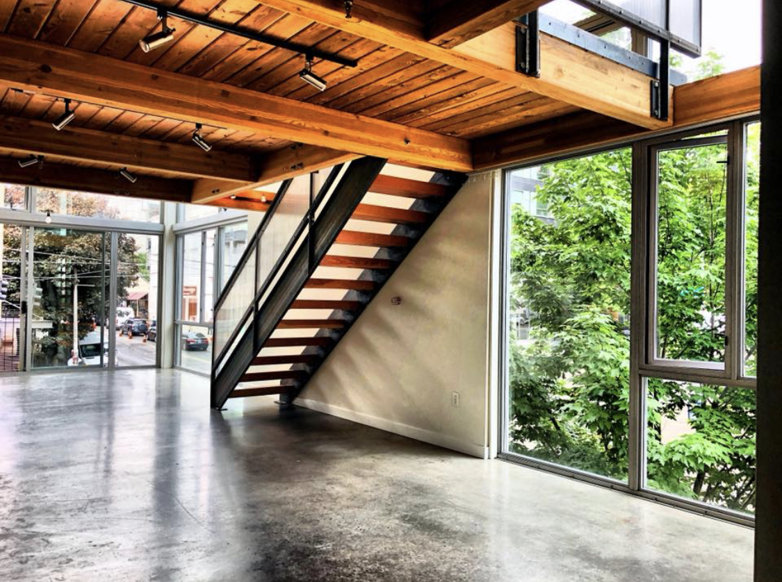 2nd Floor Glass Corner Loft