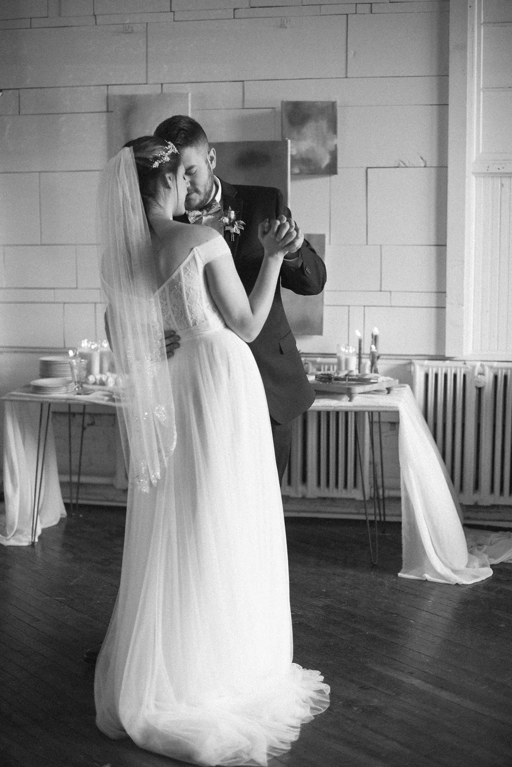Gem_City_Pop_Up_Reception_Dayton_Wedding_Photographer_Tonya_Espy-35.jpg