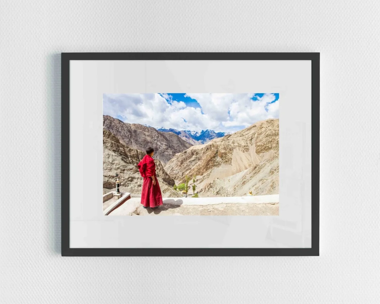 carlotti_black_frame_2_images.jpg