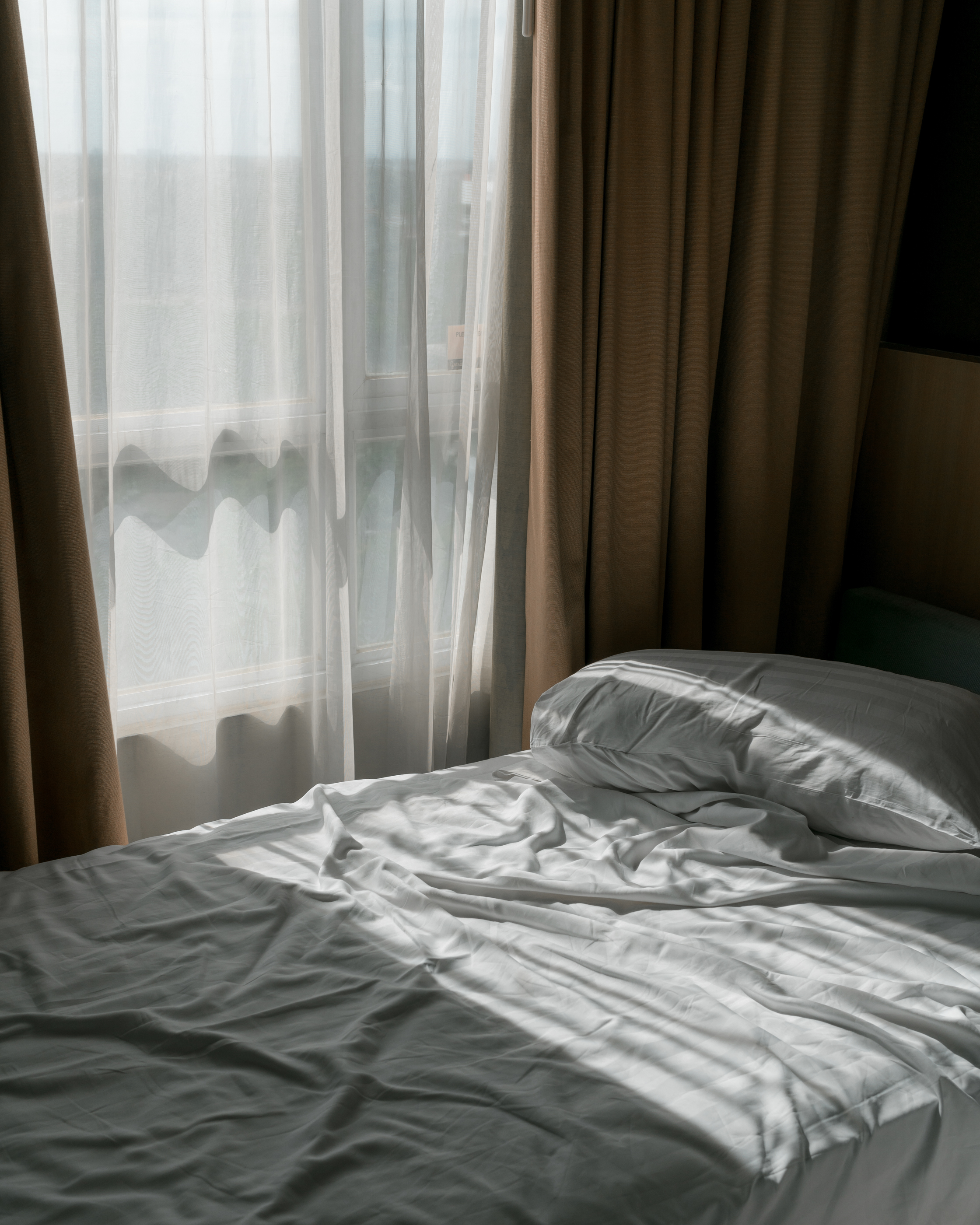 One_More_Sleep_Debysucha-6.jpg