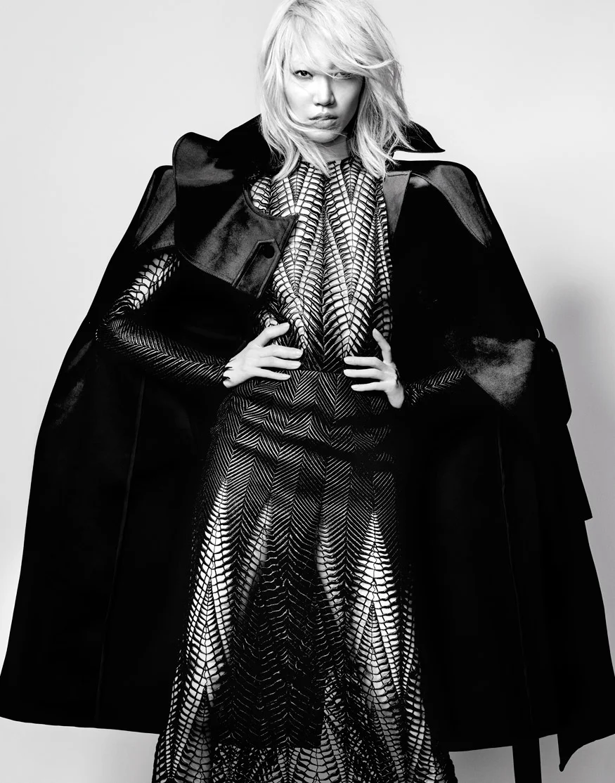 HarpersBazaar_SooJoo_07.jpg