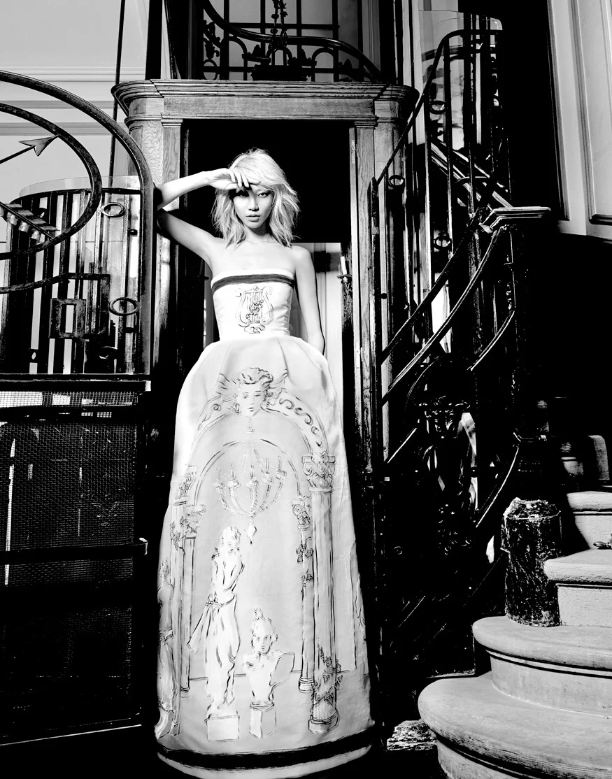 HarpersBazaar_SooJoo_09.jpg