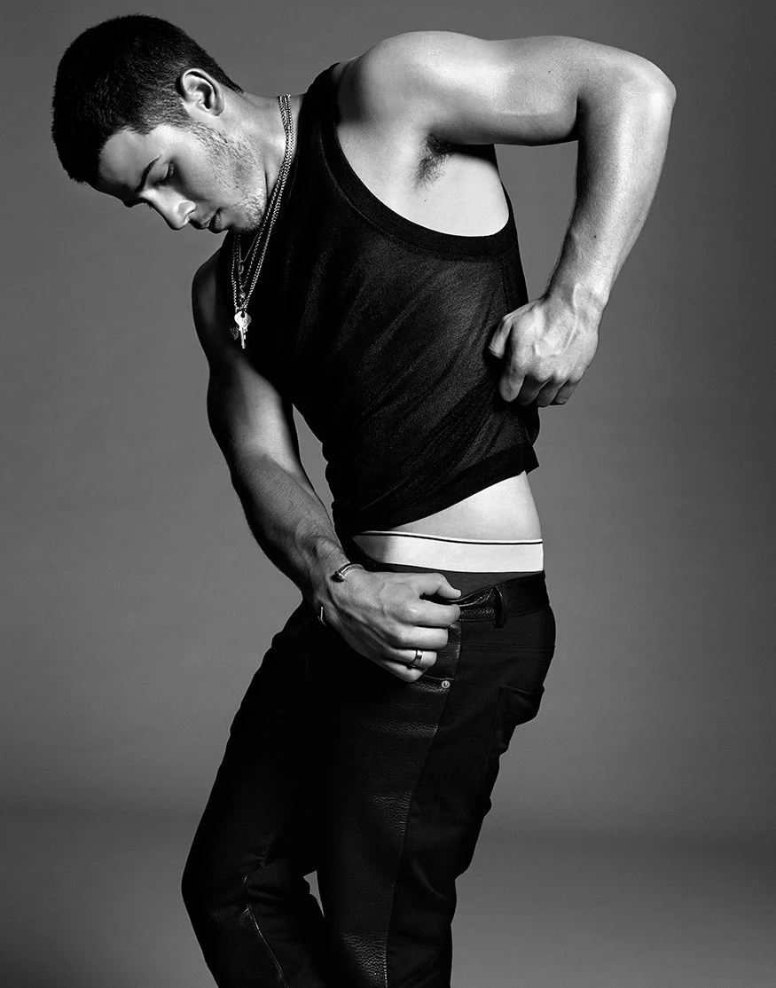 flaunt_nick_jonas_01.jpg