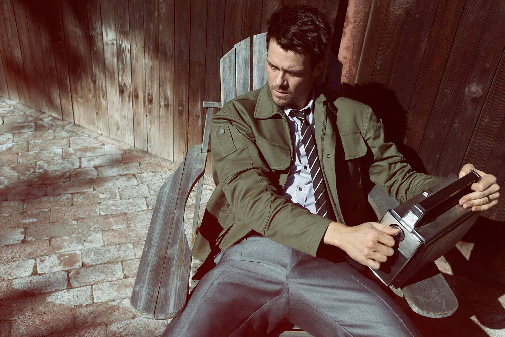 instyle_man_josh_duhamel_07.jpg