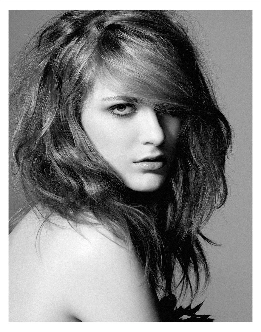 yutsai_flaunt_evanrachelwood_01b.jpg