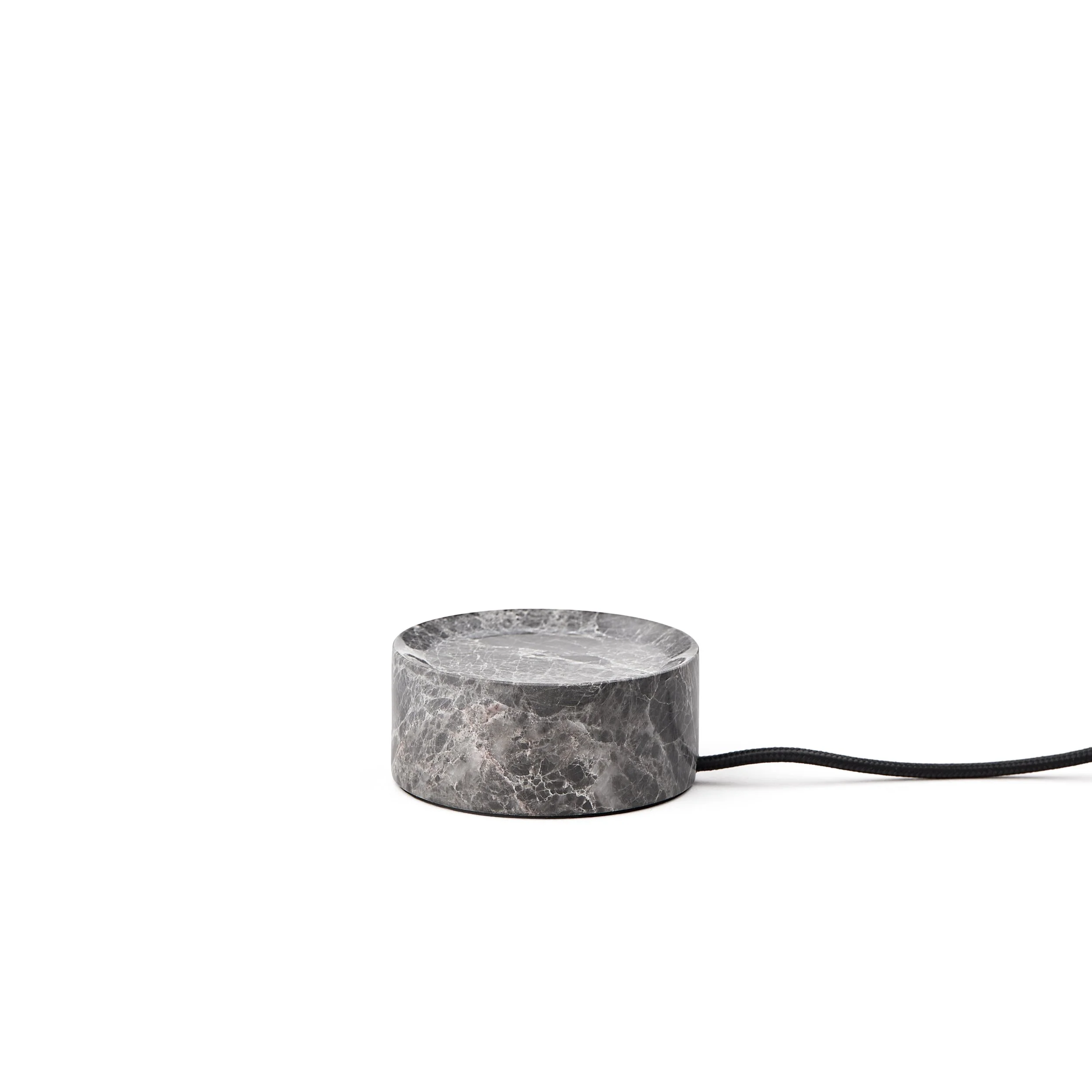 DbU_Trip_Silver_Rose_charger.jpg