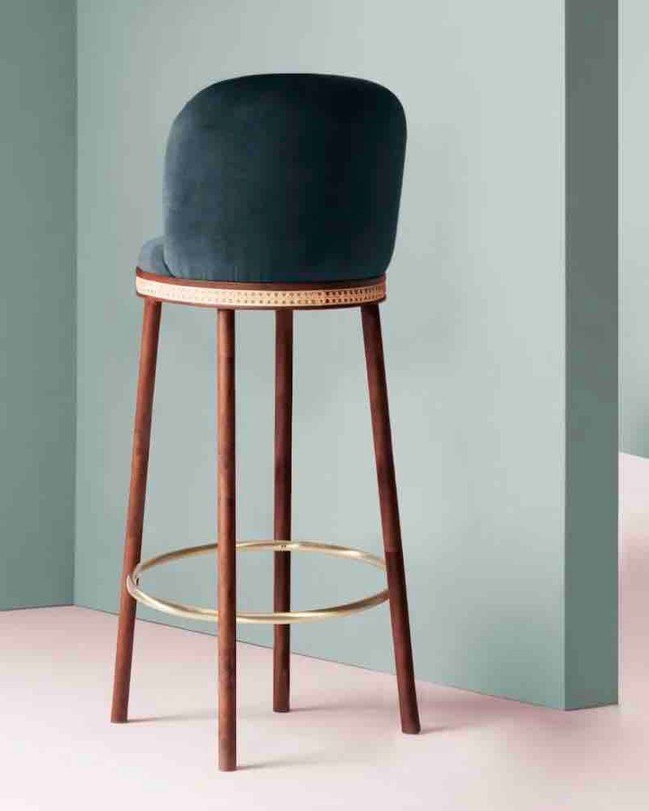 This SPRING/SUMMER. Discover the ALMA bar stool.

#SHOUYOURMBCOLLECTION #MarieBurgosDesign #furniture #interiordesign