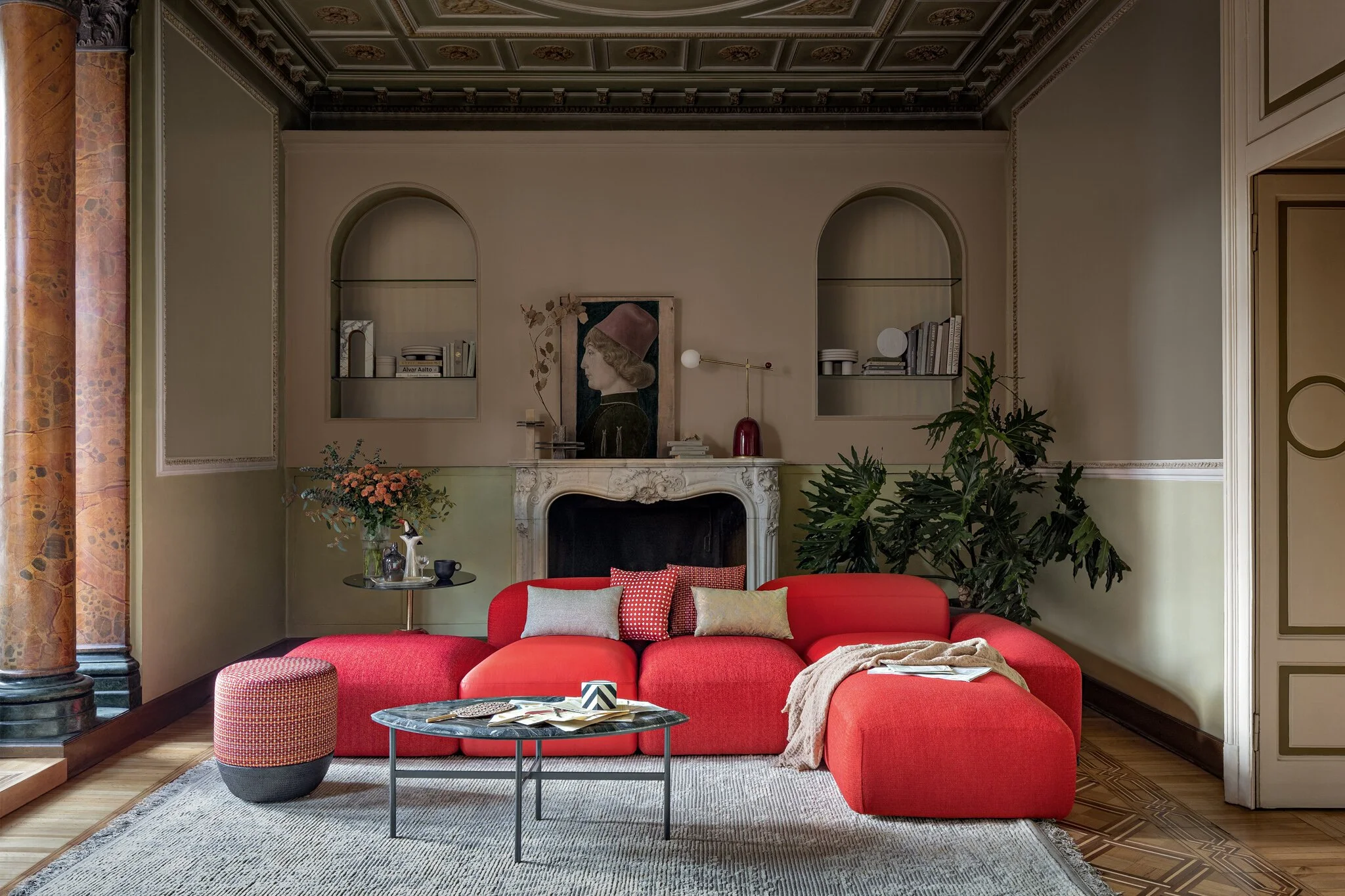 Mixing Modern and Vintage: The Art of Layering Styles