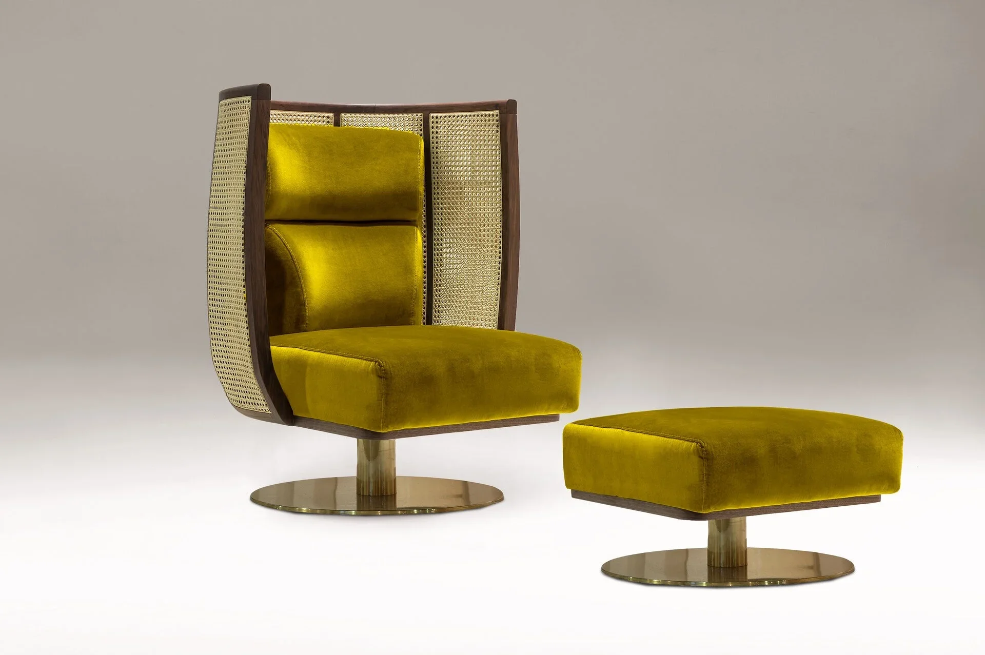 MBD.Egoista-Chair-Angle-Dijon.MBcollection.jpg-2.webp