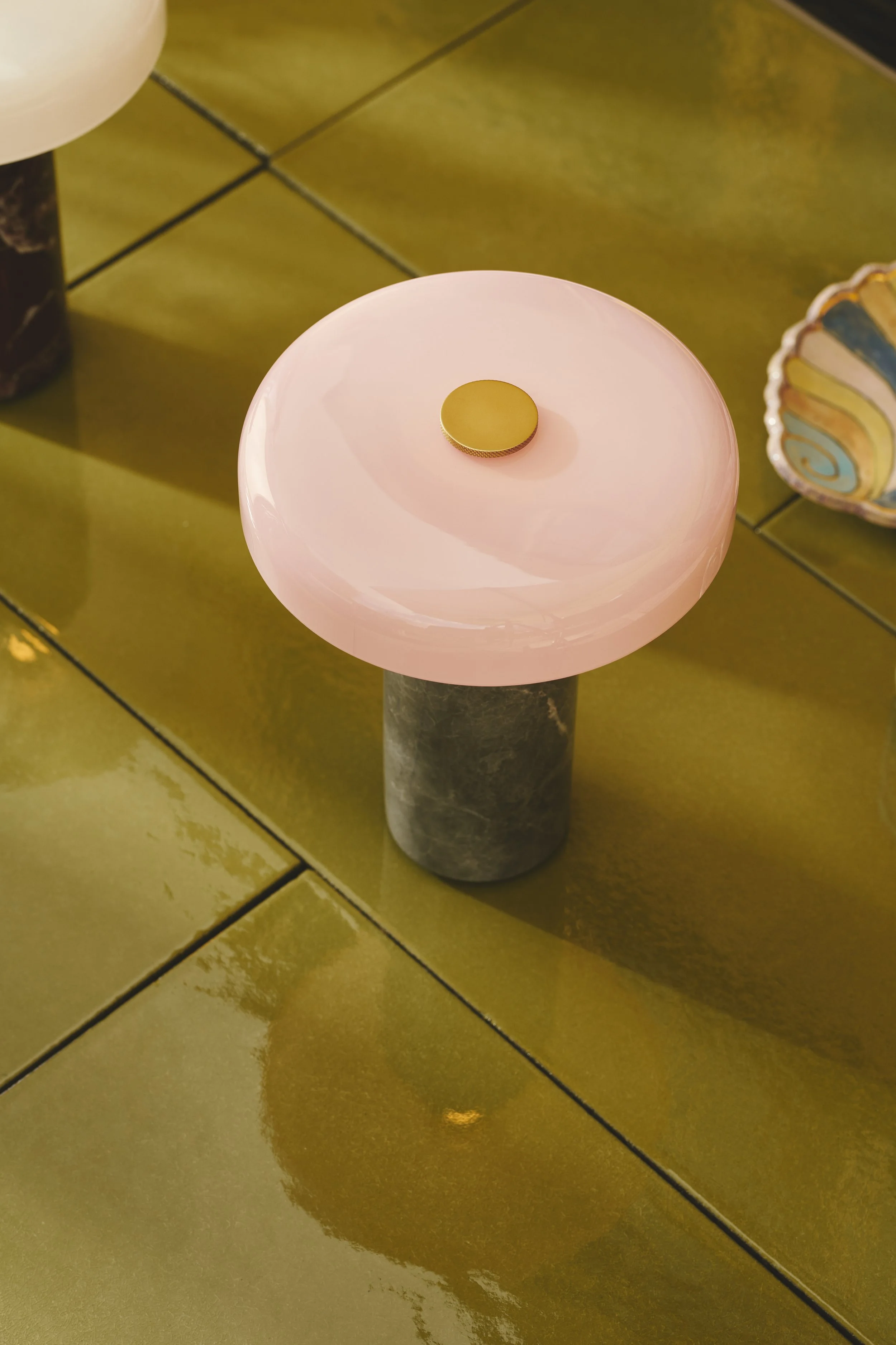 DBU Image_Trip_silver_top.jpg