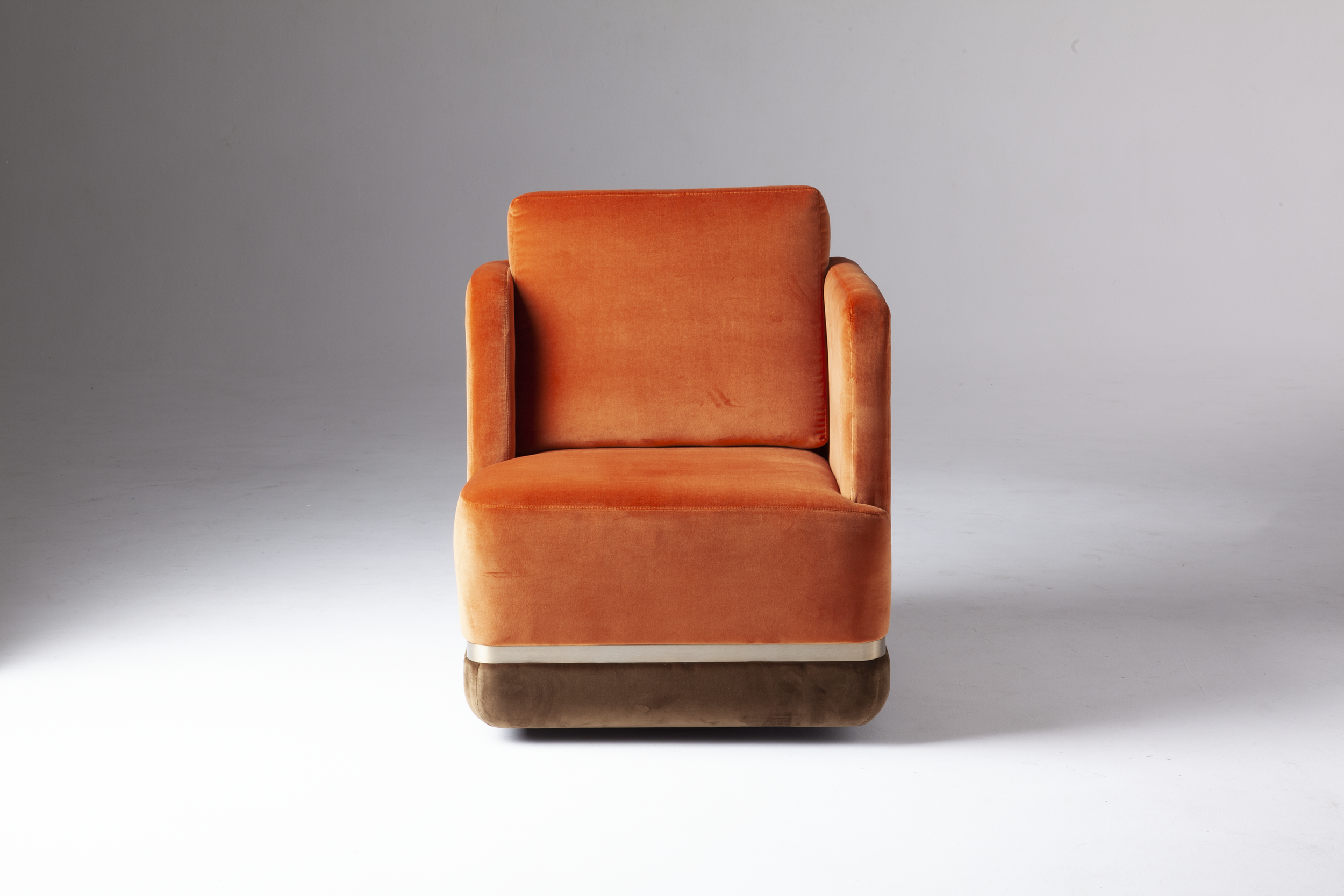 9. panorama armchair.png