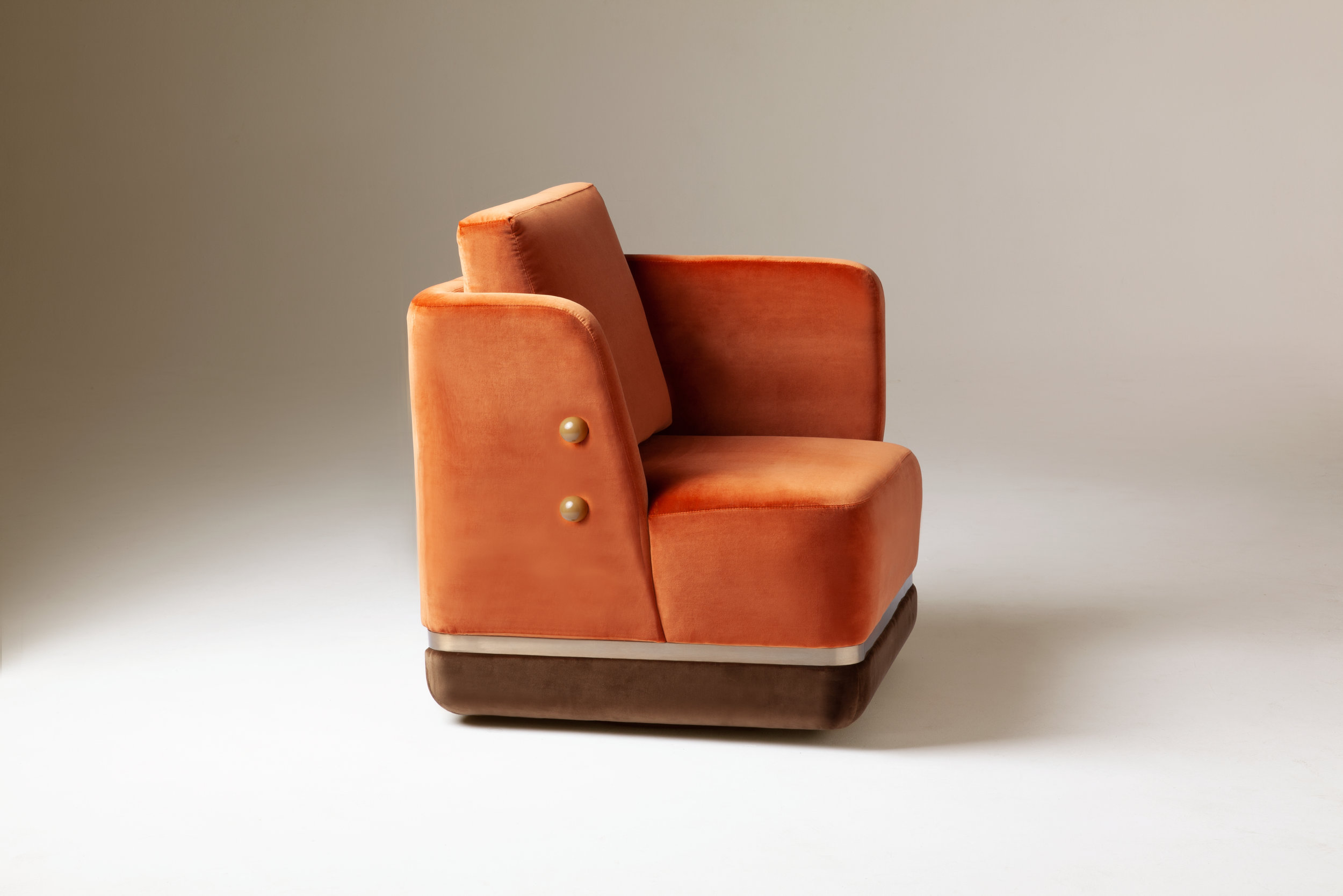 9a. panorama armchair.png