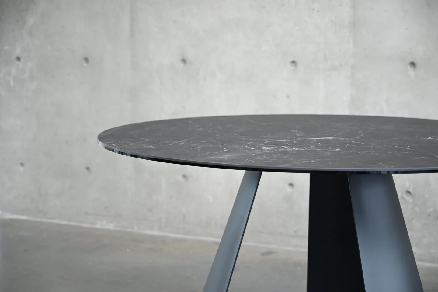 DTA-PALA-BLAC-BLROU_4.webp (Copy)