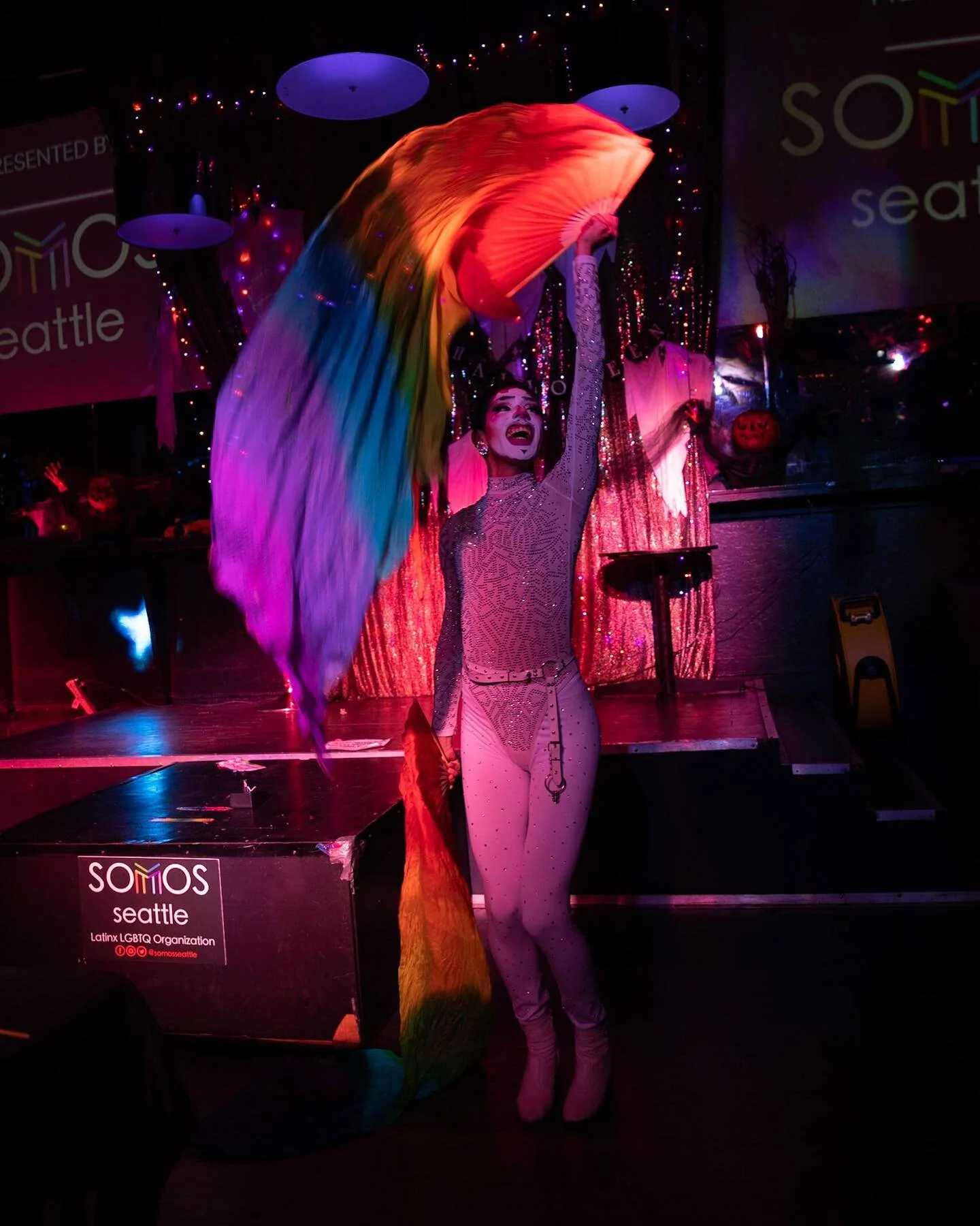 🌈Thank you to everyone that came to Joter&iacute;a last month! 

🌹A grand thank you to our special guest from Mexico&rsquo;s, La M&aacute;s Draga Season 4 + 5 @soypapercut!!! 

💅🏽Paper Cut performed several numbers including Selena, Lady Gaga&rsq