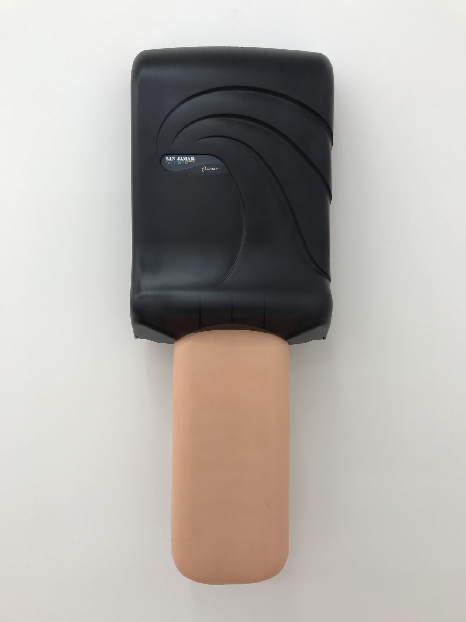 Hannah Levy, Untitled , 2013