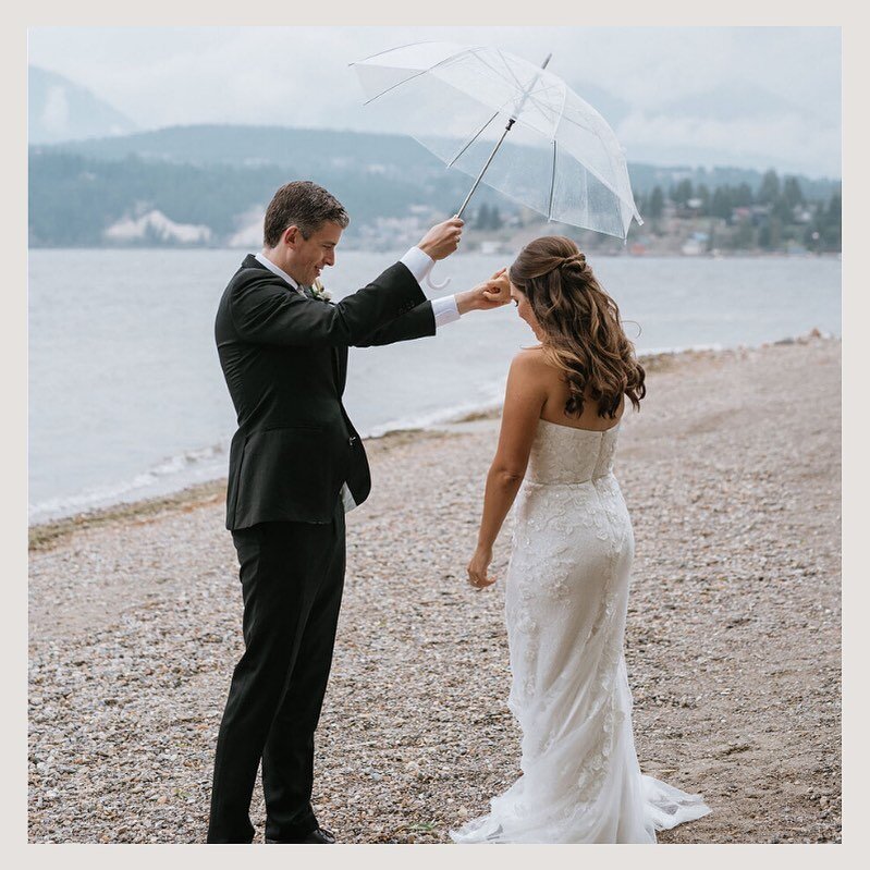 As you know, a knot that becomes wet is extremely hard to untie &ndash; therefore, when you &ldquo;tie the knot&rdquo; on a rainy day, your marriage is supposedly just as hard to unravel! 

Bride: Sam, Sept.18,21&rsquo; @sam.nor6 
Photographer: @blai