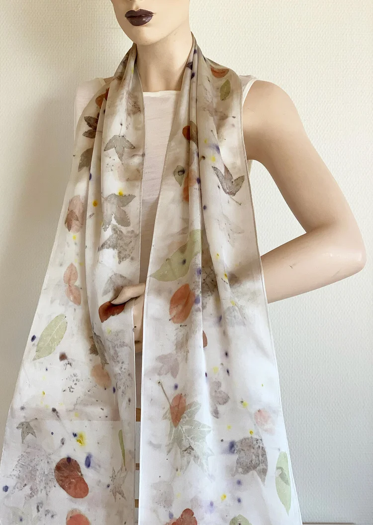 Silk shawl: Leafy Bouquet — Bee Bowen Handcrafted Luxury display picture 1