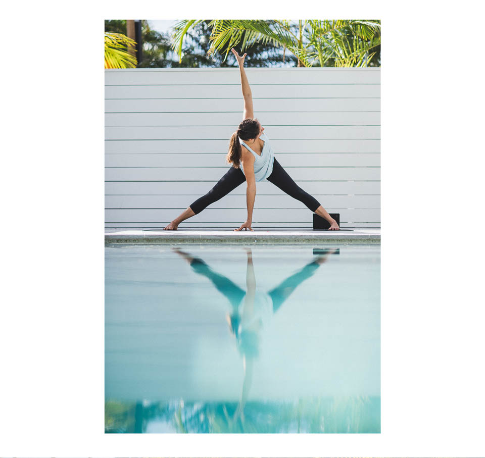 2016_wk37_UP_0307_LULU_aus_MK_Womens_Poolside_Yoga_0978-Edit-WEBsm-990px-3.jpg