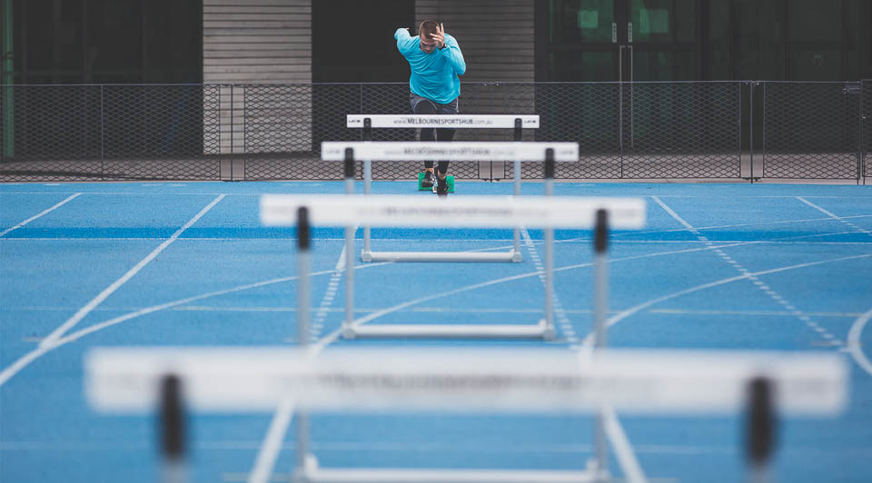 2016_wk11_Secondary_M_0005_LULU_aus_MK_Mens_Hurdles_Track_Run_5646-Edit-WEBsm-990px-3.jpg