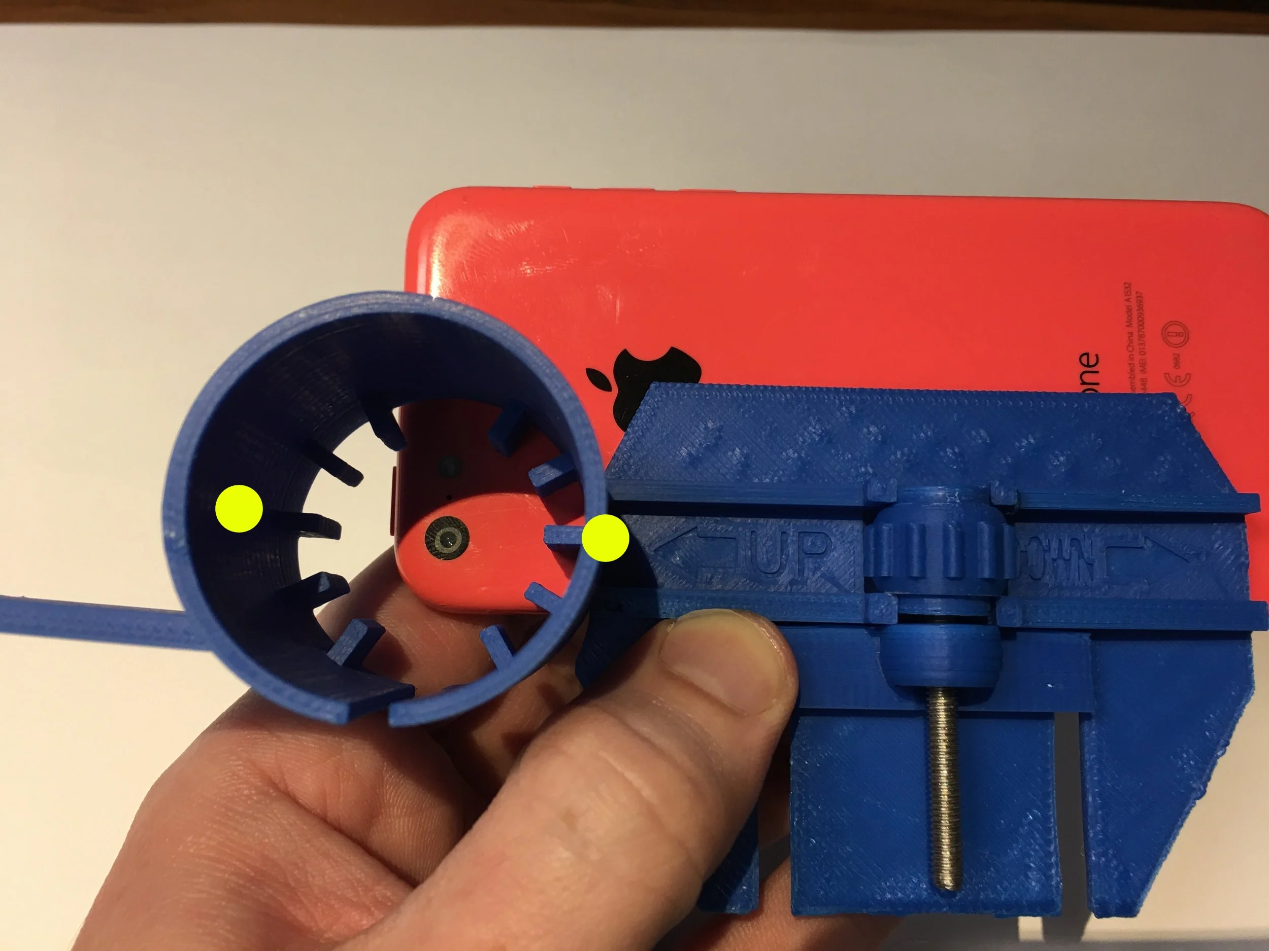 Step 1C: Center the camera on the middle ribs (marked with yellow in the photo above).