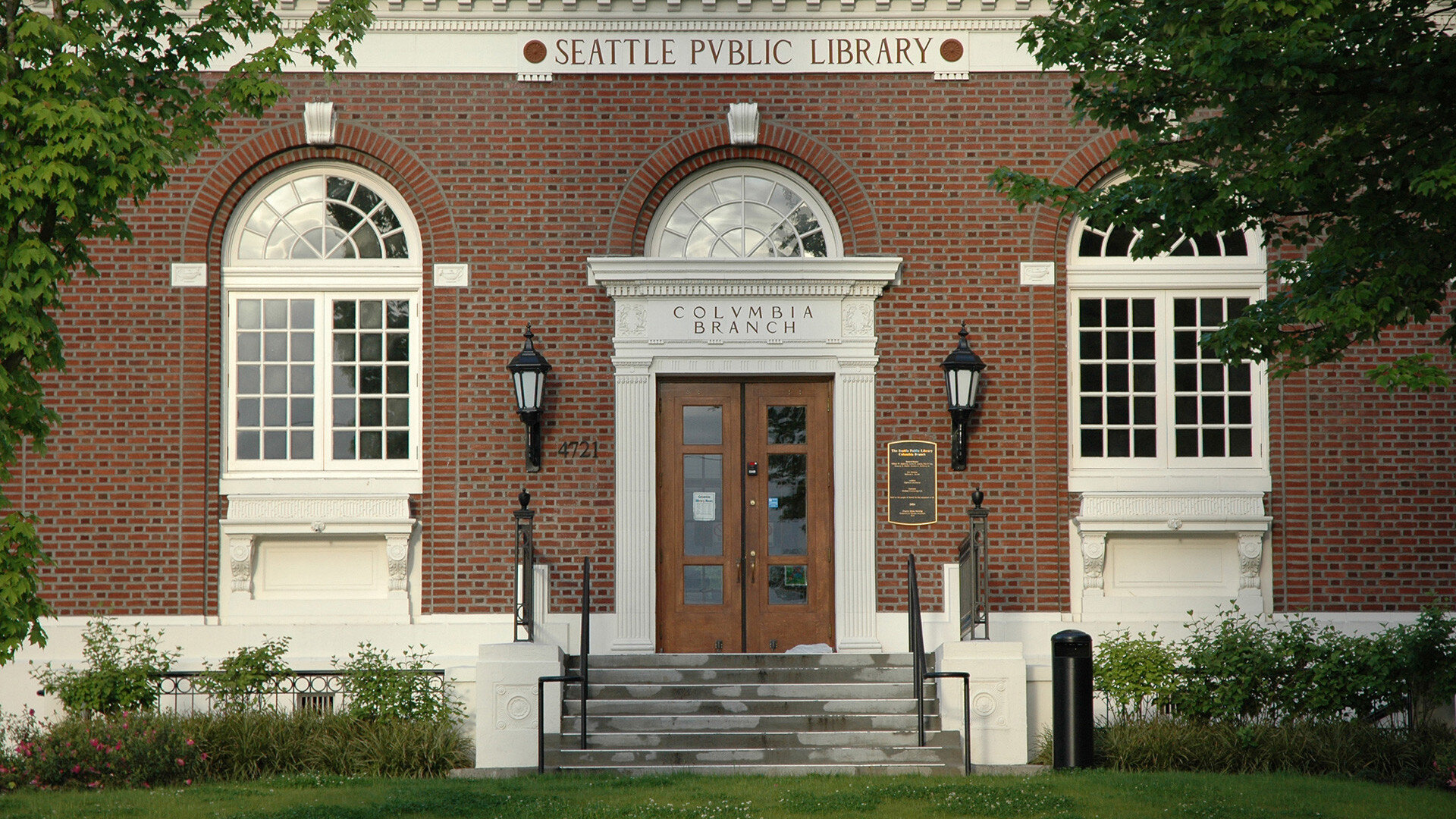 Seattle Public Library Columbia City Branch.jpg