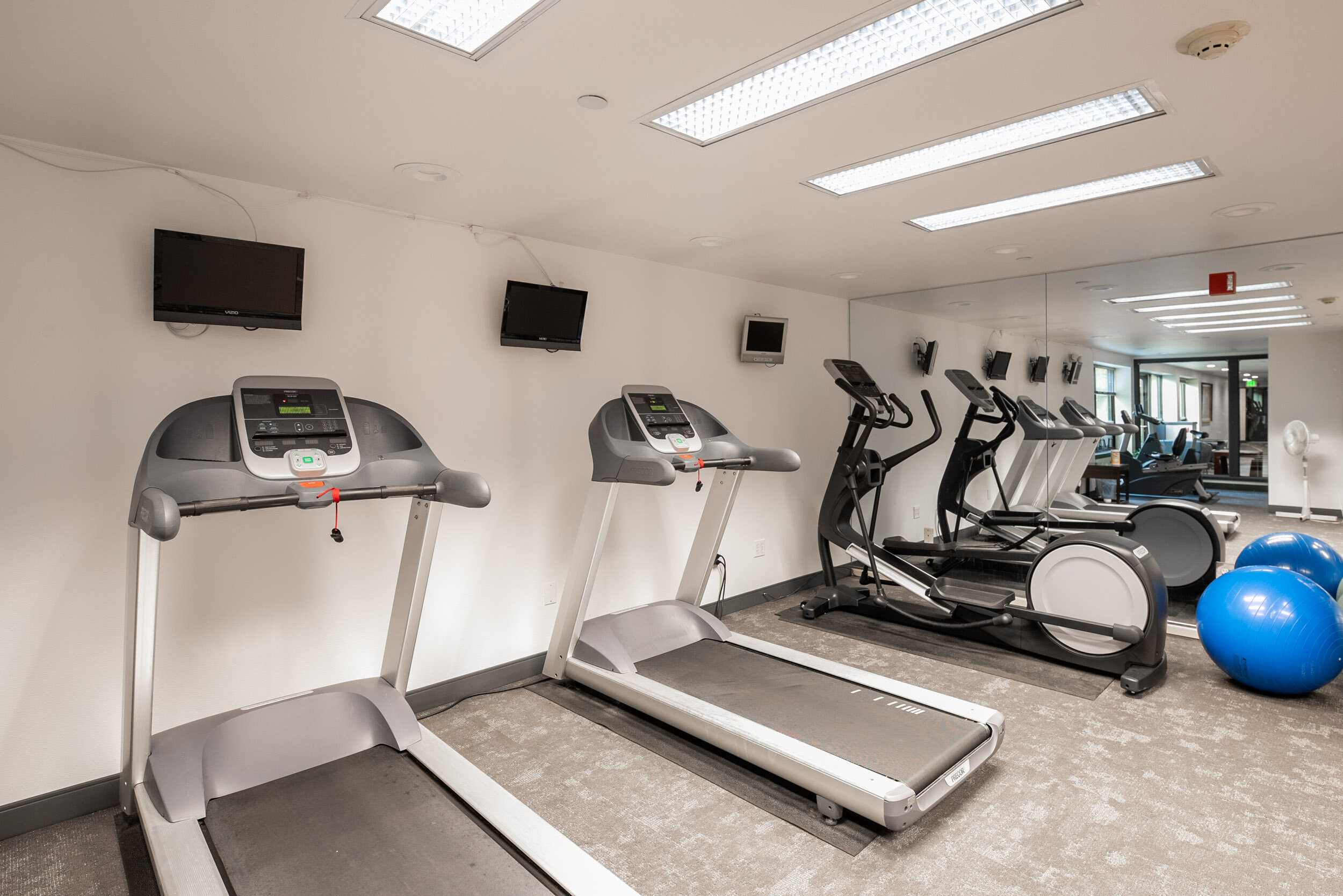  The condo has many amenities including a gym/workout room. 