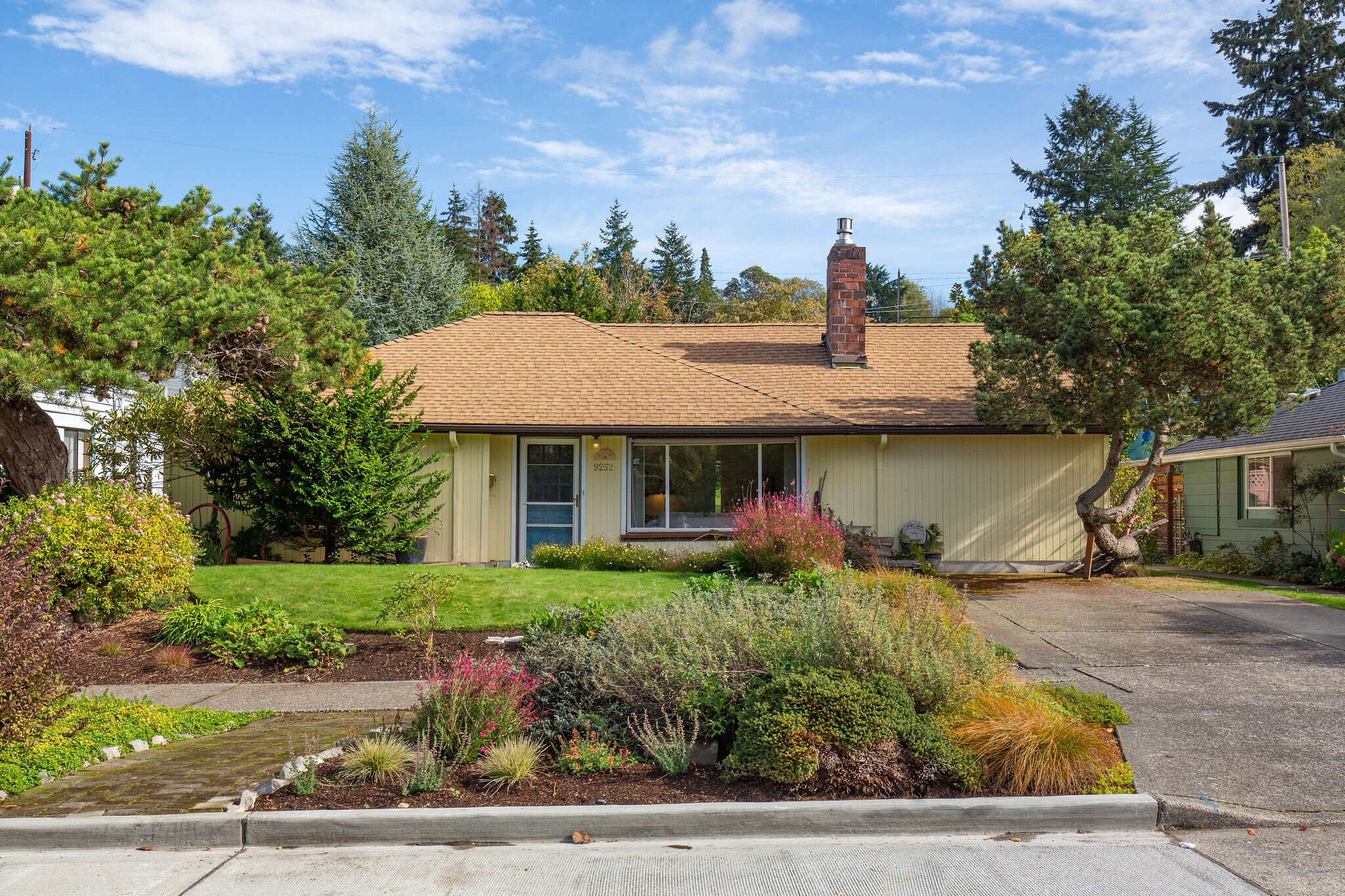 Welcome to this 1947 Westwood rambler, a solid Seattle home in a neighborhood with an 87 Walkscore. Walk everywhere or just stay put in the beautiful backyard on a double lot. 