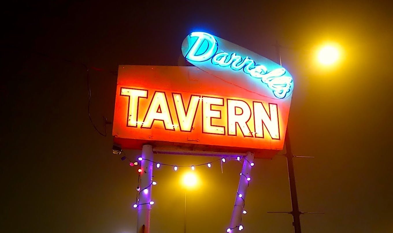 Darrell's Tavern.jpg