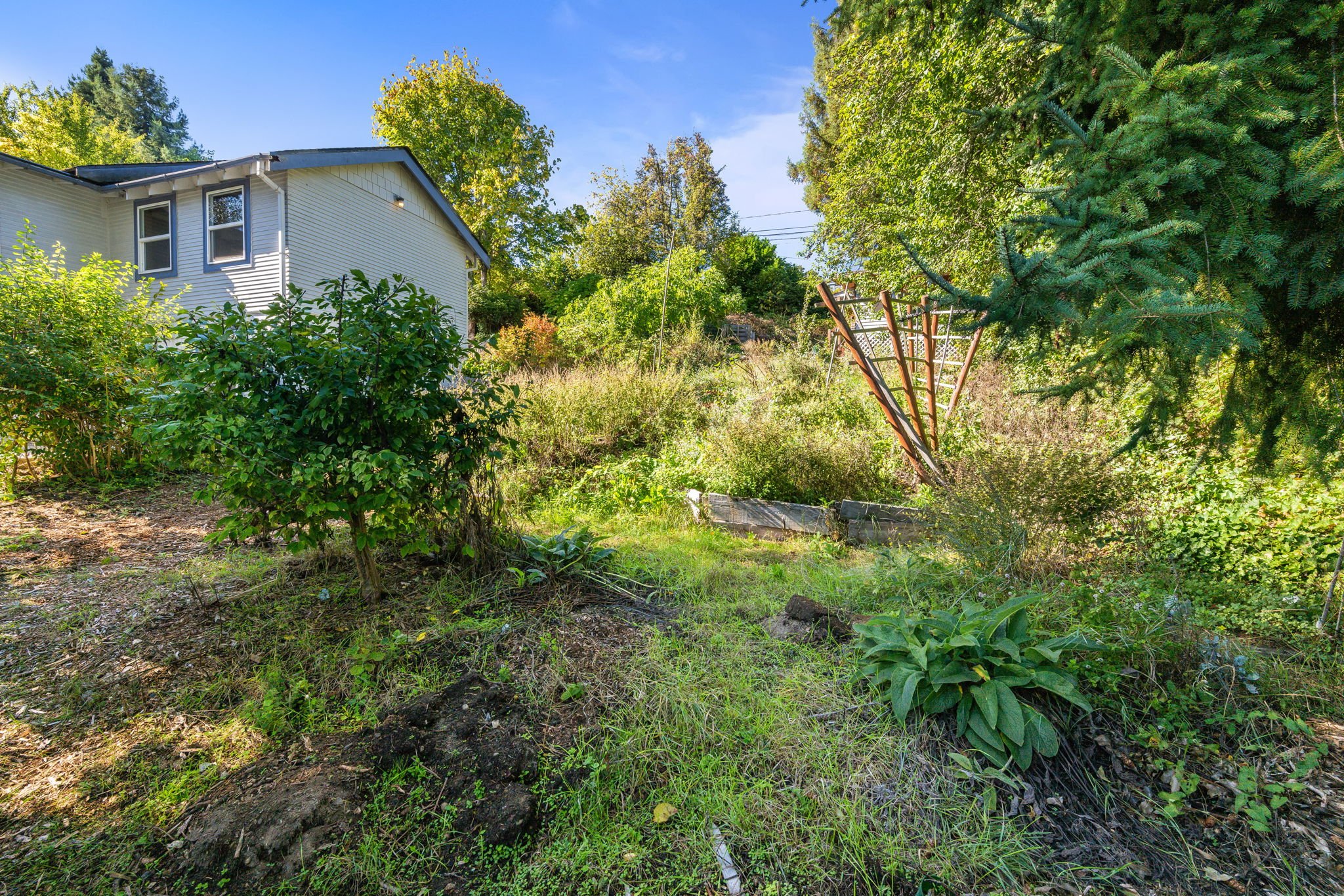 90-web-or-mls-5433 32nd Ave SW_0002.jpg