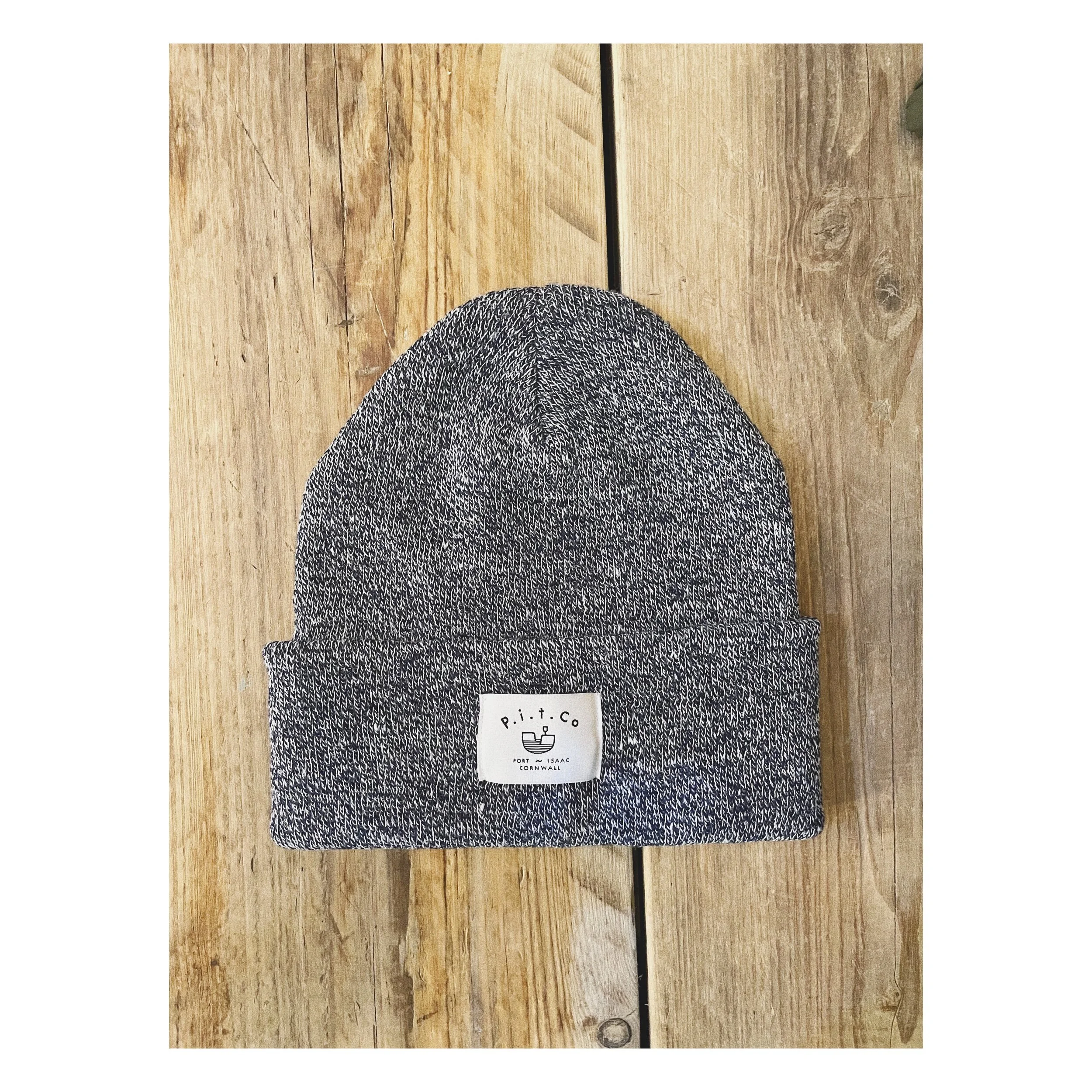 AA4F00F9-7AB2-4B24-9A4C-0F7C220AA17E