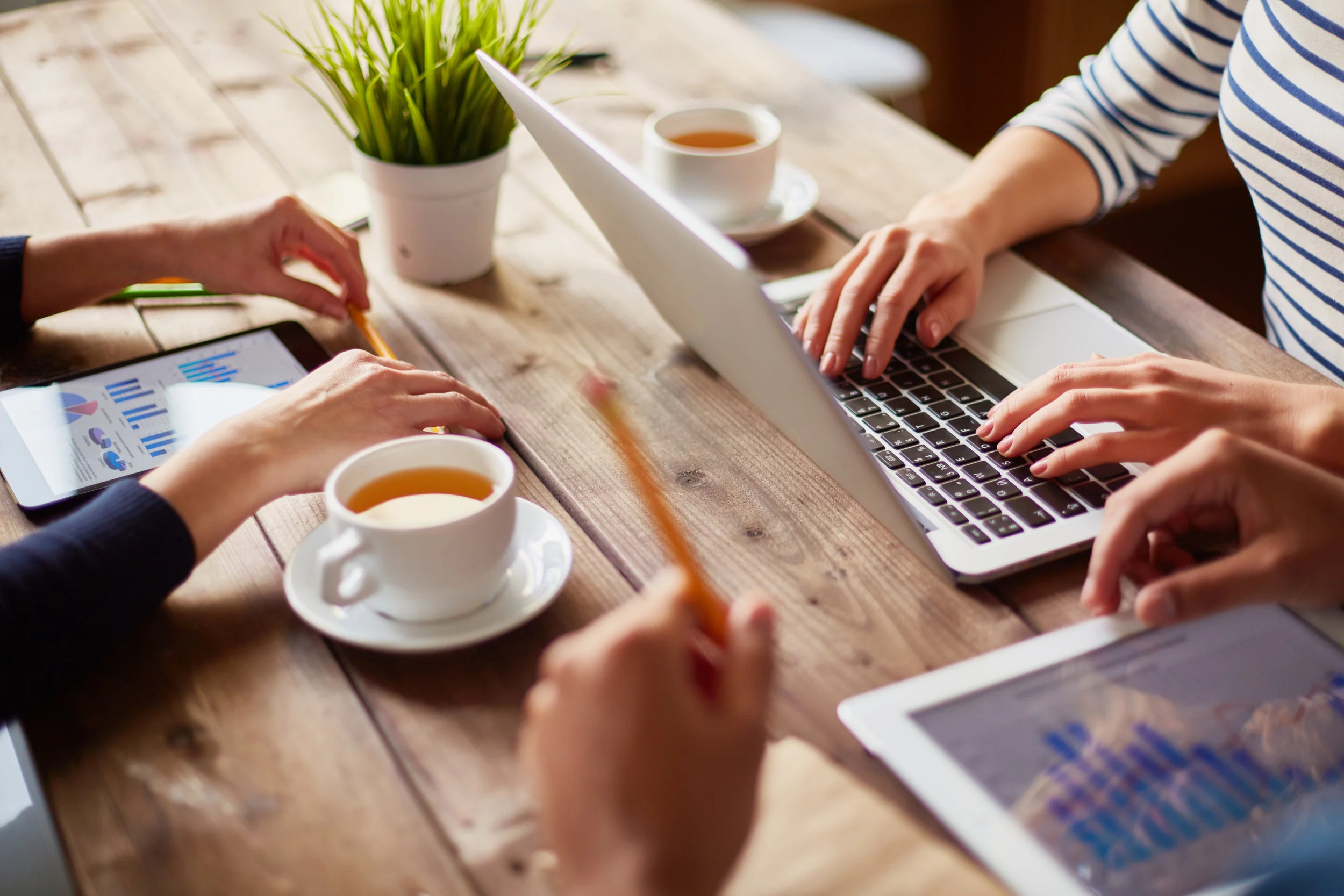9 signs it's time to outsource your online marketing