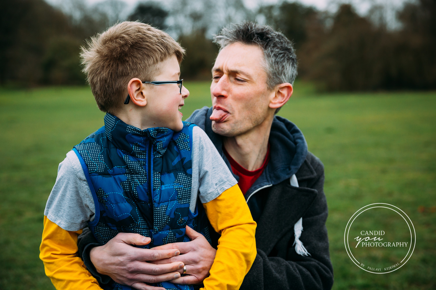 Harborne Dad yanks out tongue at son being cheeky