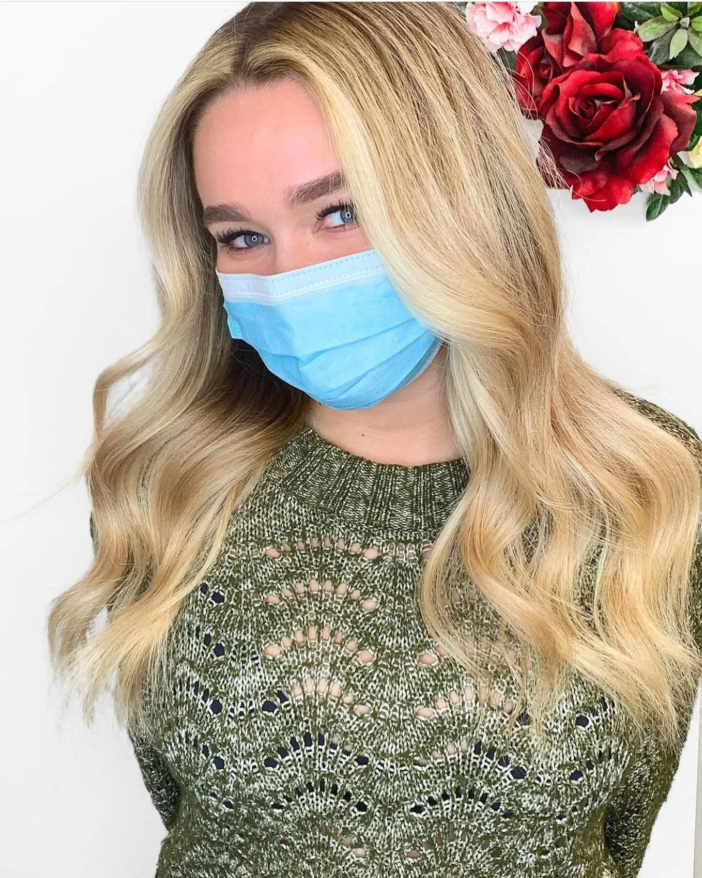 Sunny #blonde @kyliebcourtney by @jessecoltonhenry to warm you up on this snowy day 🌇🌻🤩⁣
.⁣
.⁣
.⁣
.⁣
.⁣
#balayagehighlights #balayageombre #blond #blondegirl #blondehair #blondehaircolor #blondehairgoals #blondehairstyles #blondehighlights #blondh