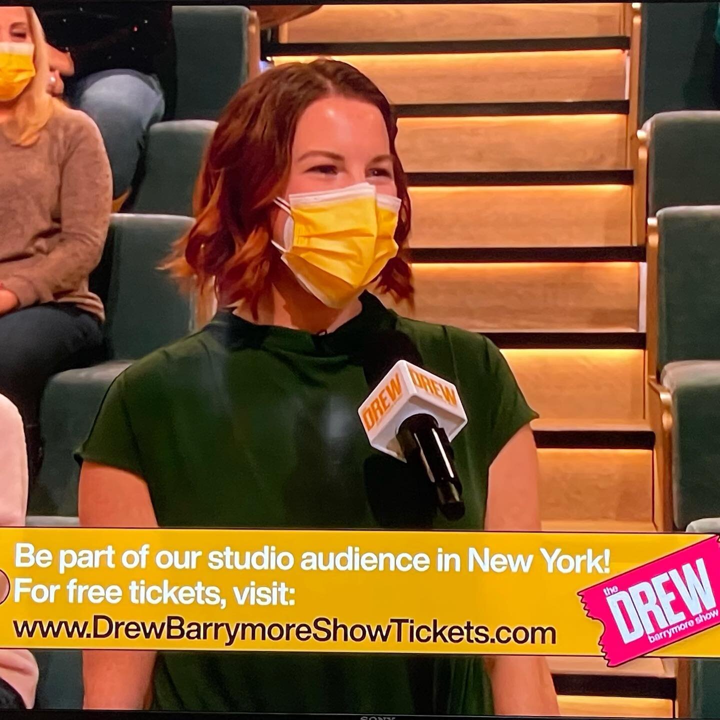 When @allisonst.rock takes her hair by @jessecoltonhenry to our FAVORITE MORNING SHOW @thedrewbarrymoreshow ☕️🔥☀️❤️ ⁣
.⁣
.⁣
.⁣
.⁣
.⁣
#freckles #ginger #gingerhair #gingerhead #longhair #modeling #naturalredhead #redhair #redhairdontcare #redhaired #