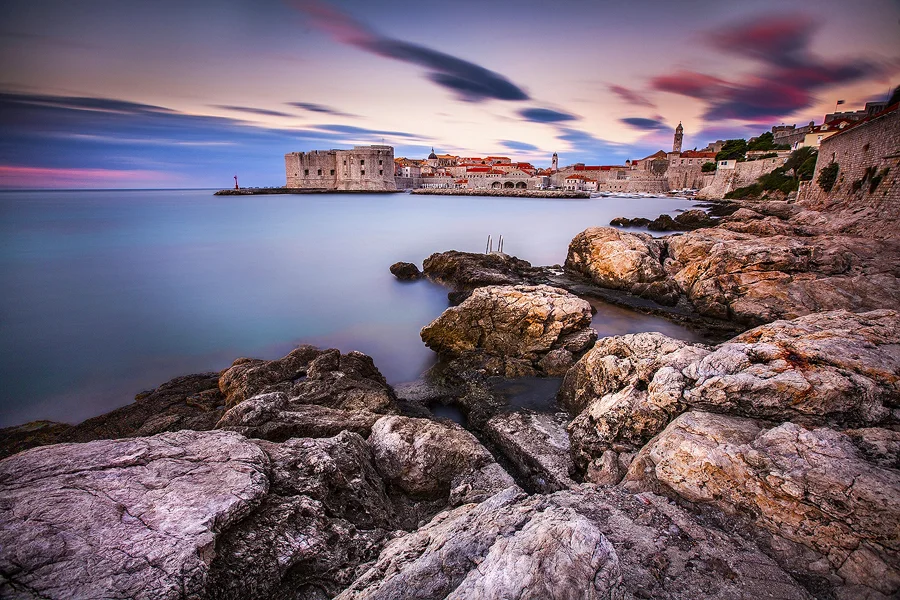 Photography by http://roblfc1892.deviantart.com/