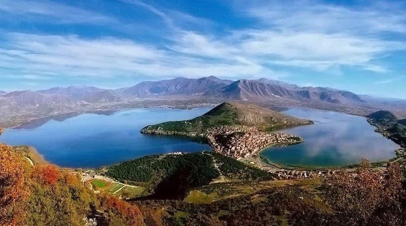 Kastoria Lake - Photo source here