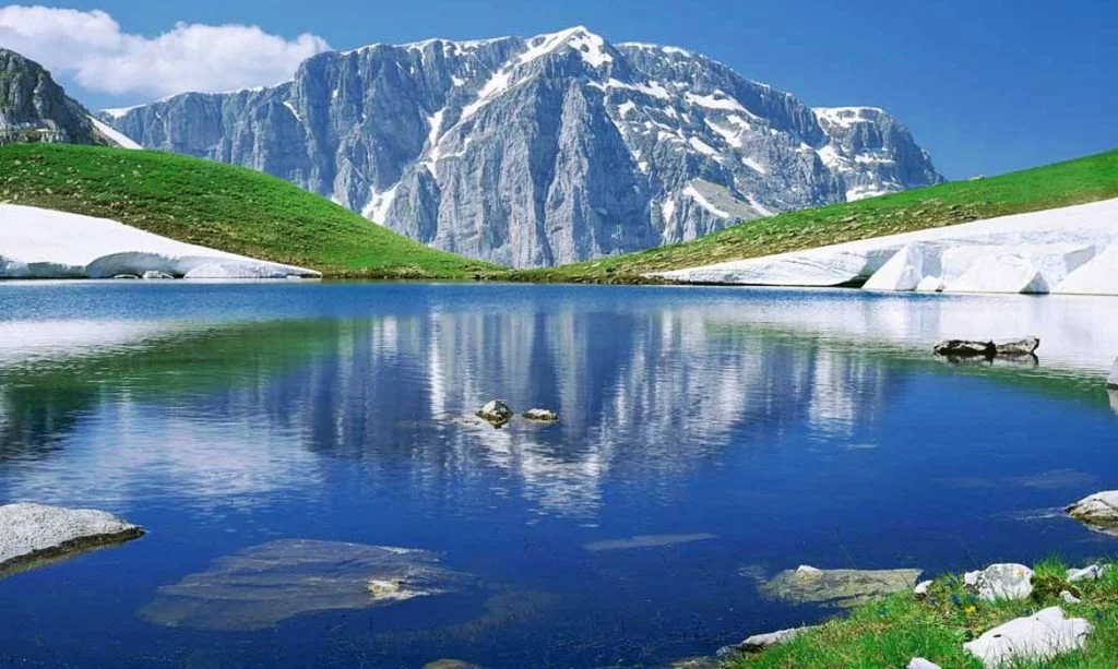 Drakolimni - Photo source here