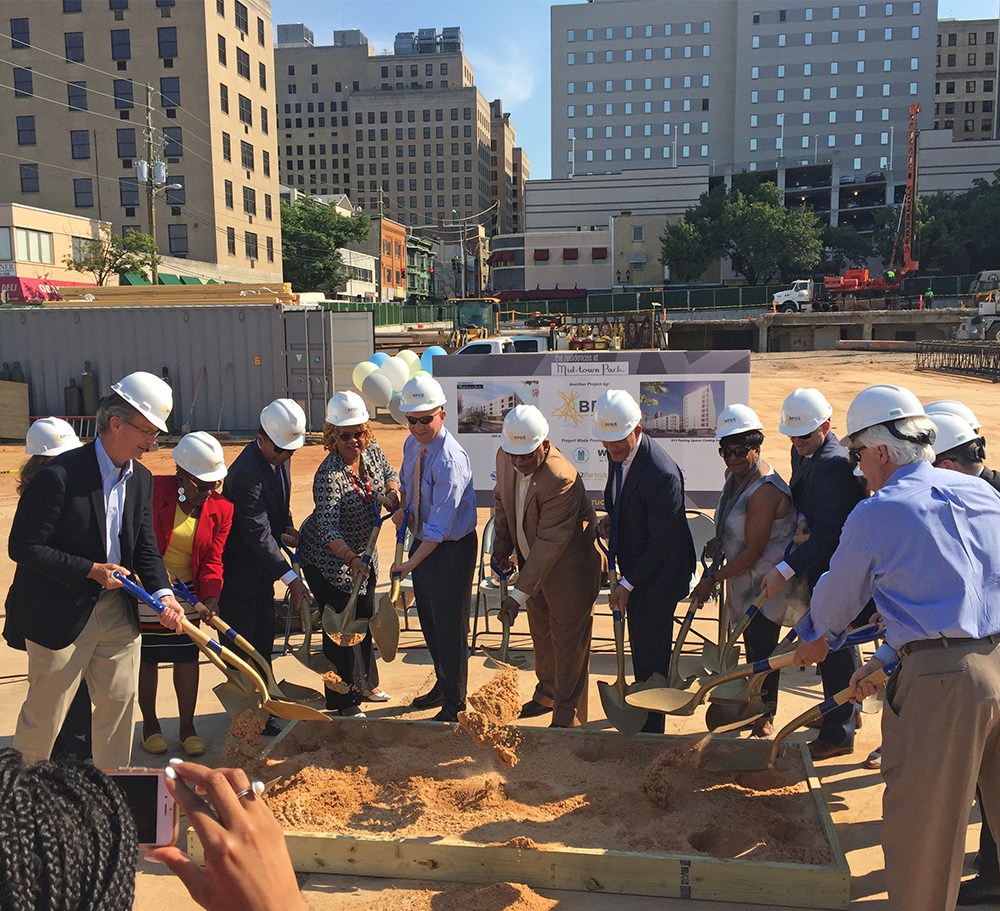 Midtown Park is located on the site of the once iconic parking structure known as “Midtown Parking.” As part of the complex, 200 apartments, retail, and 500+ much needed parking spaces are planned to be completed sometime in 2018.