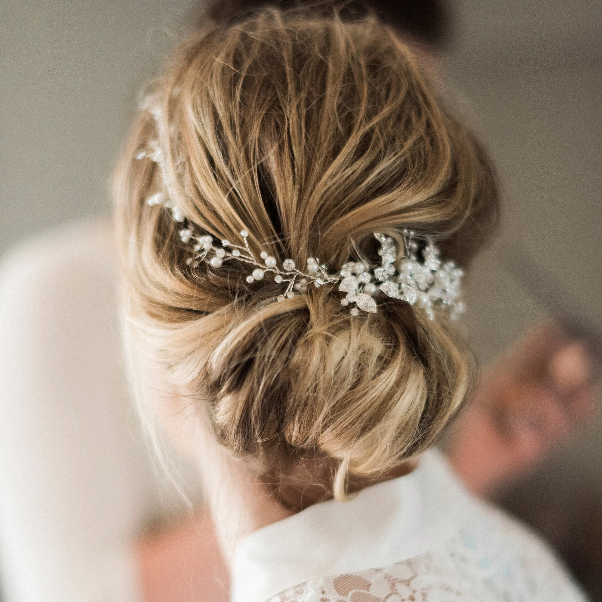 About Wedding Hairstylist Hair Design By Lisa