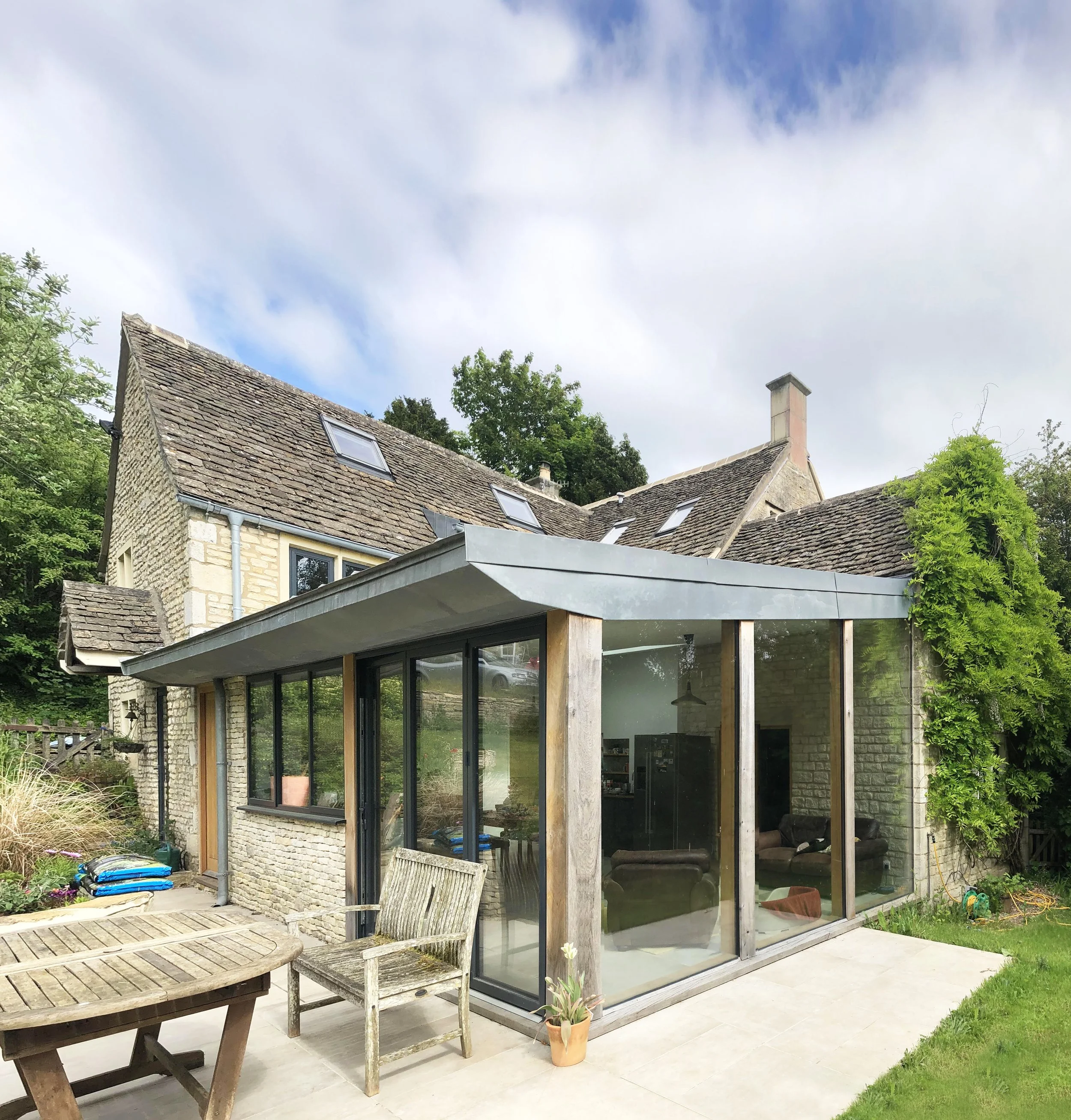 Roger Gransmore Architect Haveling Cottage Chalford Photo 04.jpg