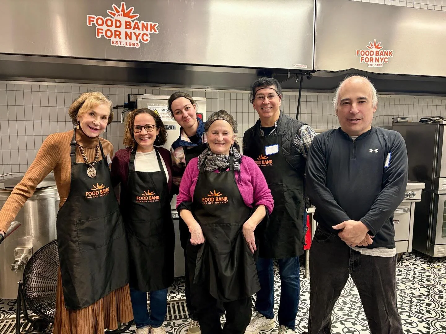 On this MLK Day, we&rsquo;re reflecting on what it means to turn service into solidarity. ❤️

Earlier this month, Fulbrighters came together on January 14 at the Food Bank for NYC&rsquo;s Community Kitchen to honor Dr. Martin Luther King Jr.&rsquo;s 