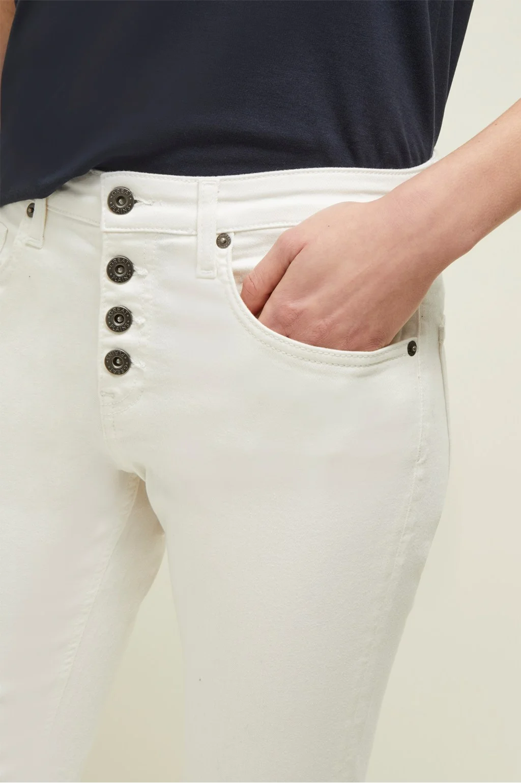 cream cut offs