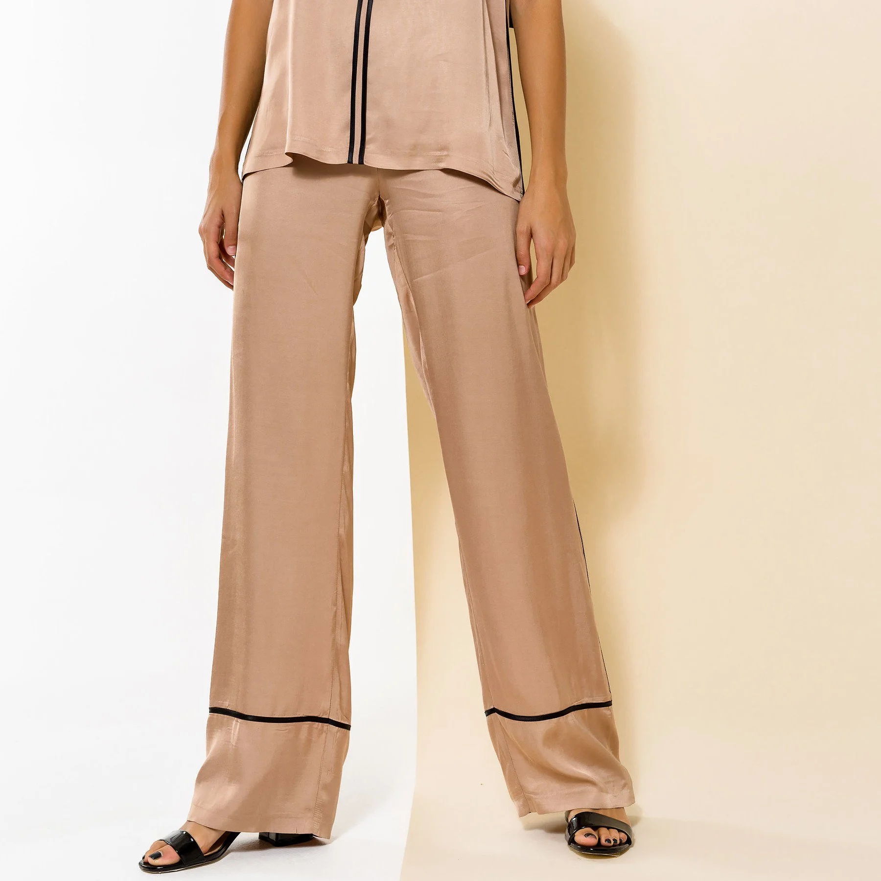 High waist trousers
