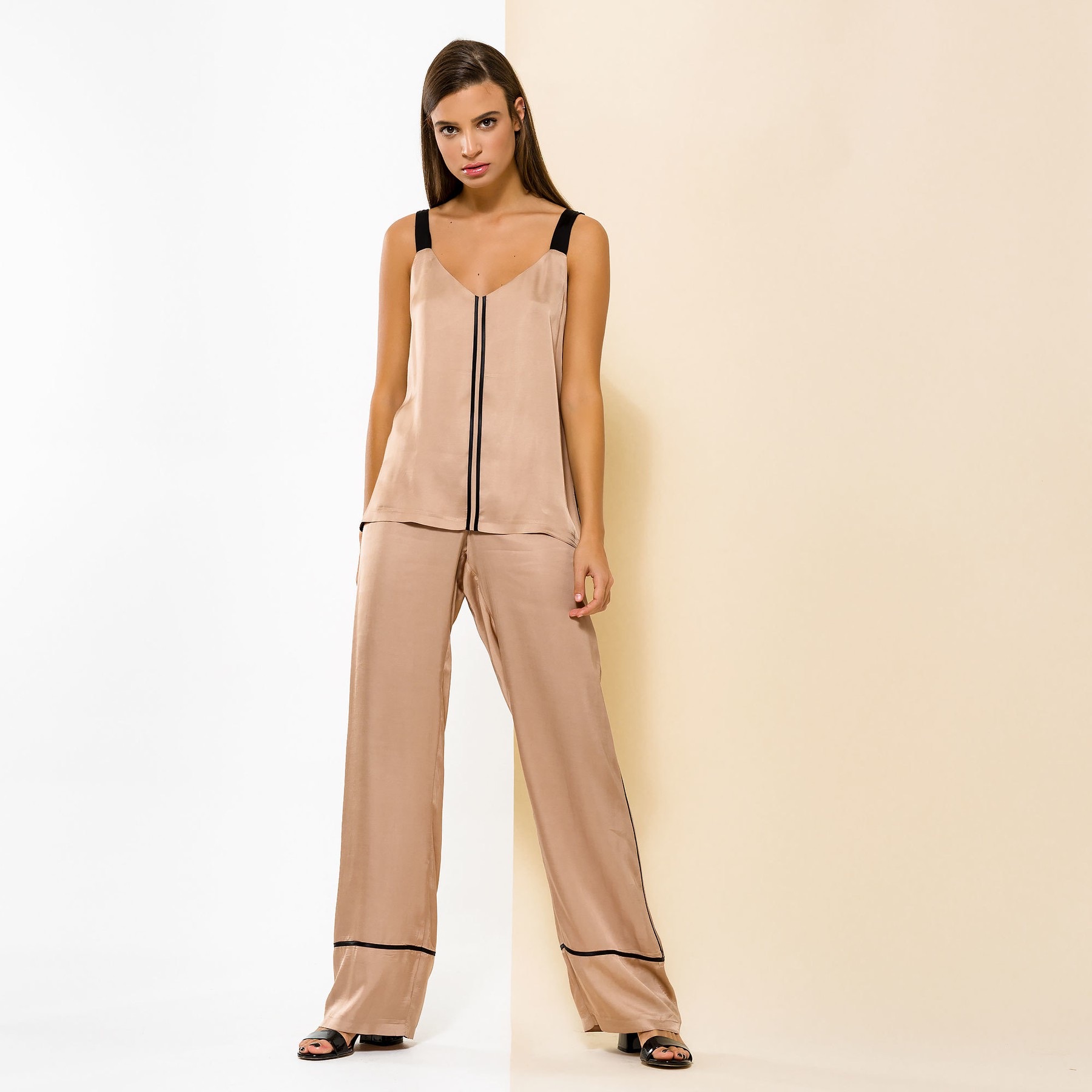 High waist trousers